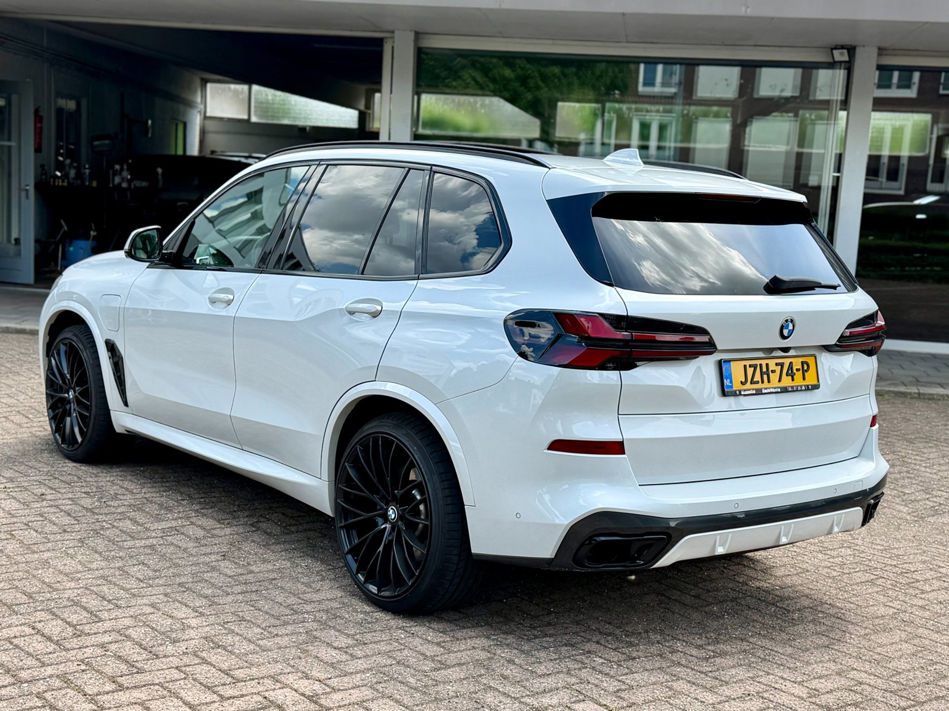 Foto van BMW X5 Xdrive45e