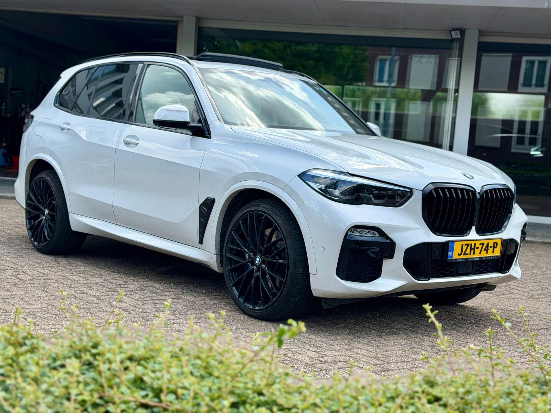 Foto van BMW X5 Xdrive45e