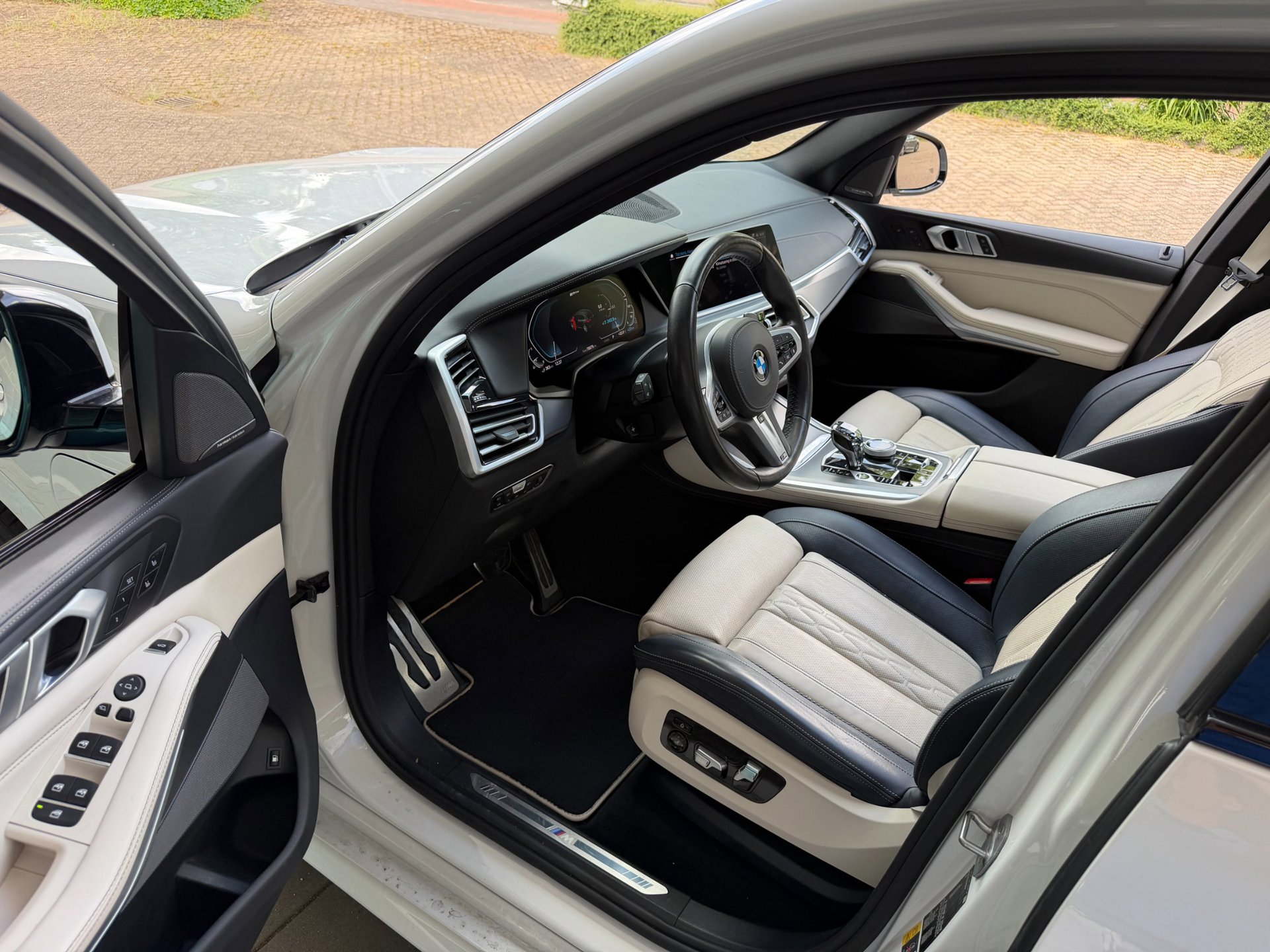 Foto van BMW X5 Xdrive45e