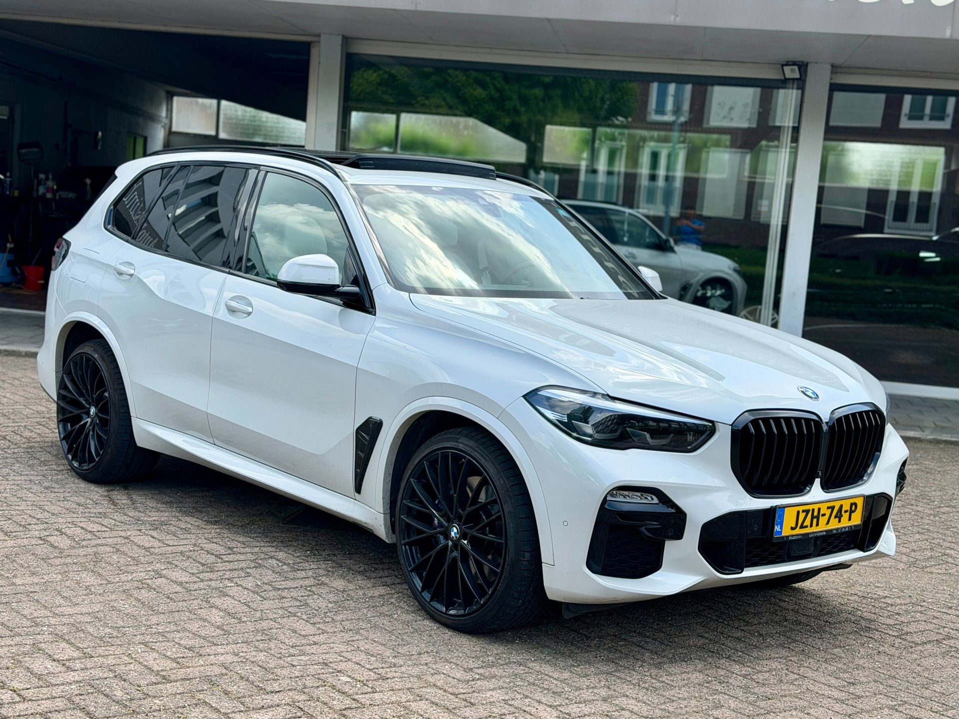 Foto van BMW X5 Xdrive45e