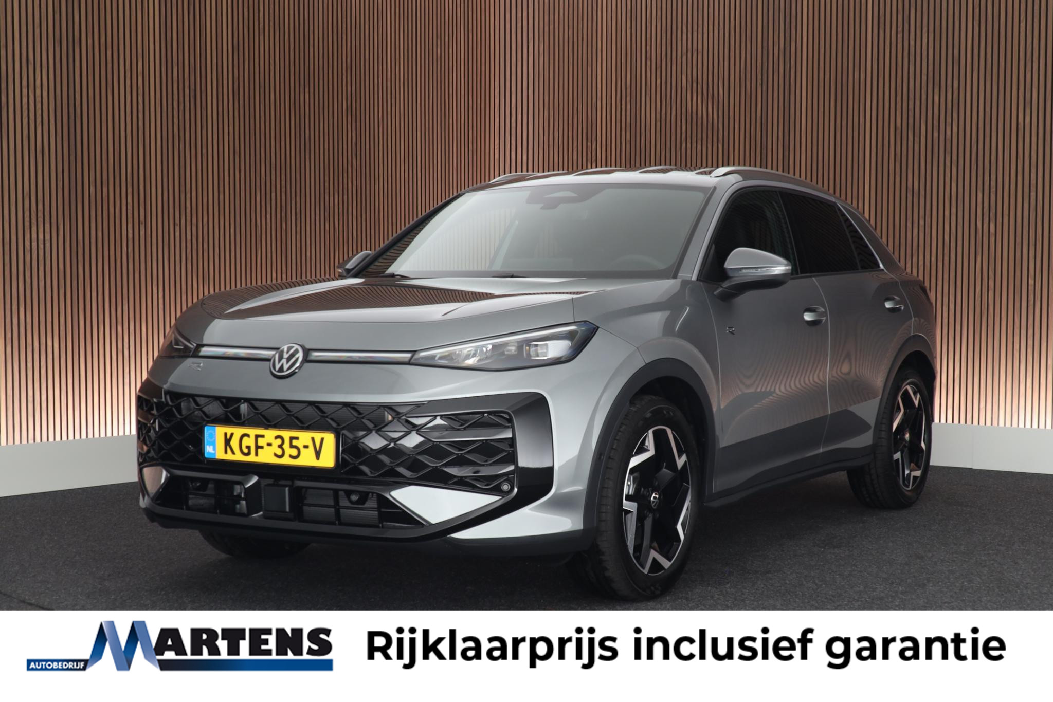 Volkswagen T-roc 1.5 eTsi 150pk DSG R-Line First Edition 2026 - voorkant