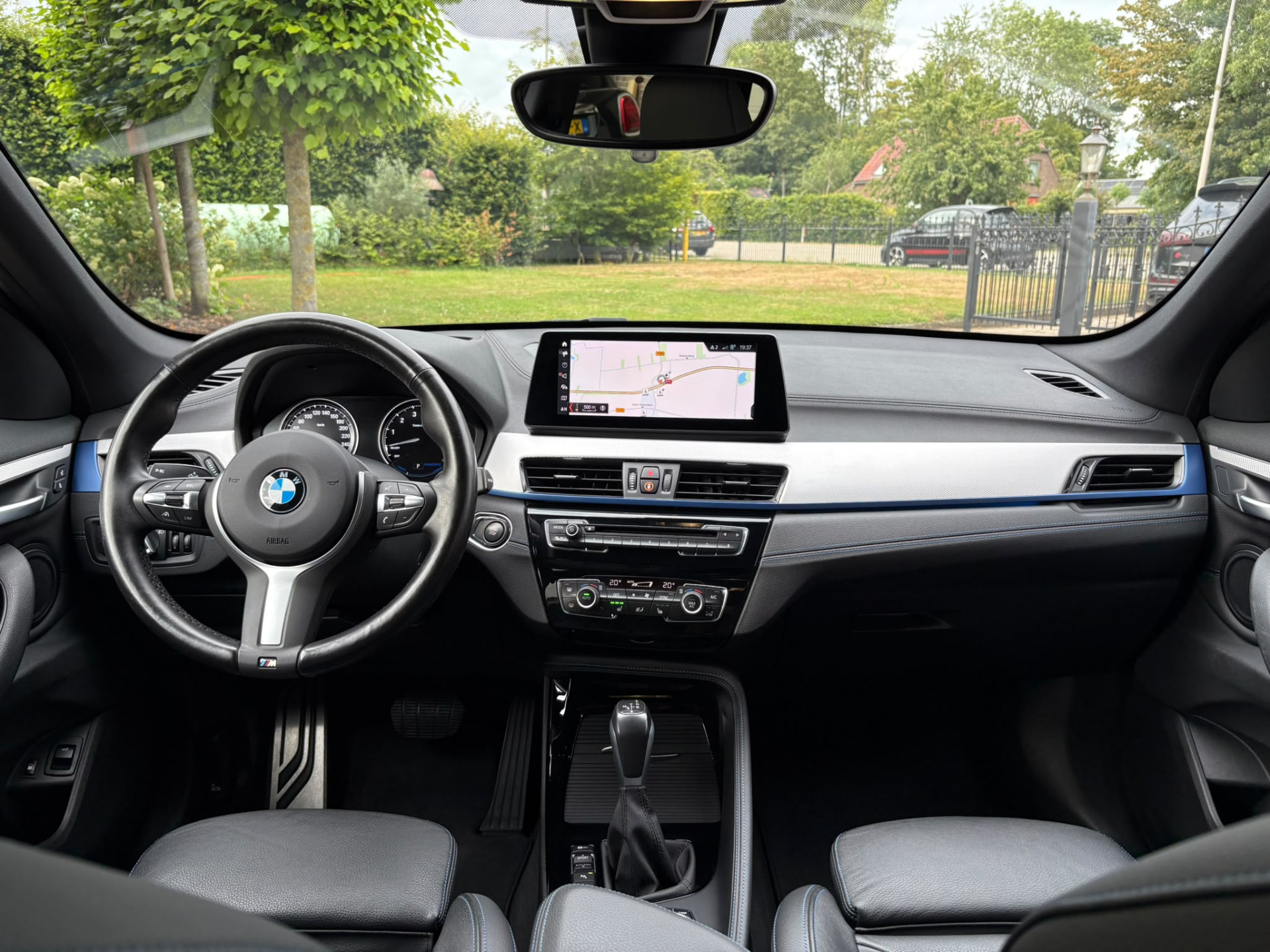 Foto van BMW X1 Xdrive25e