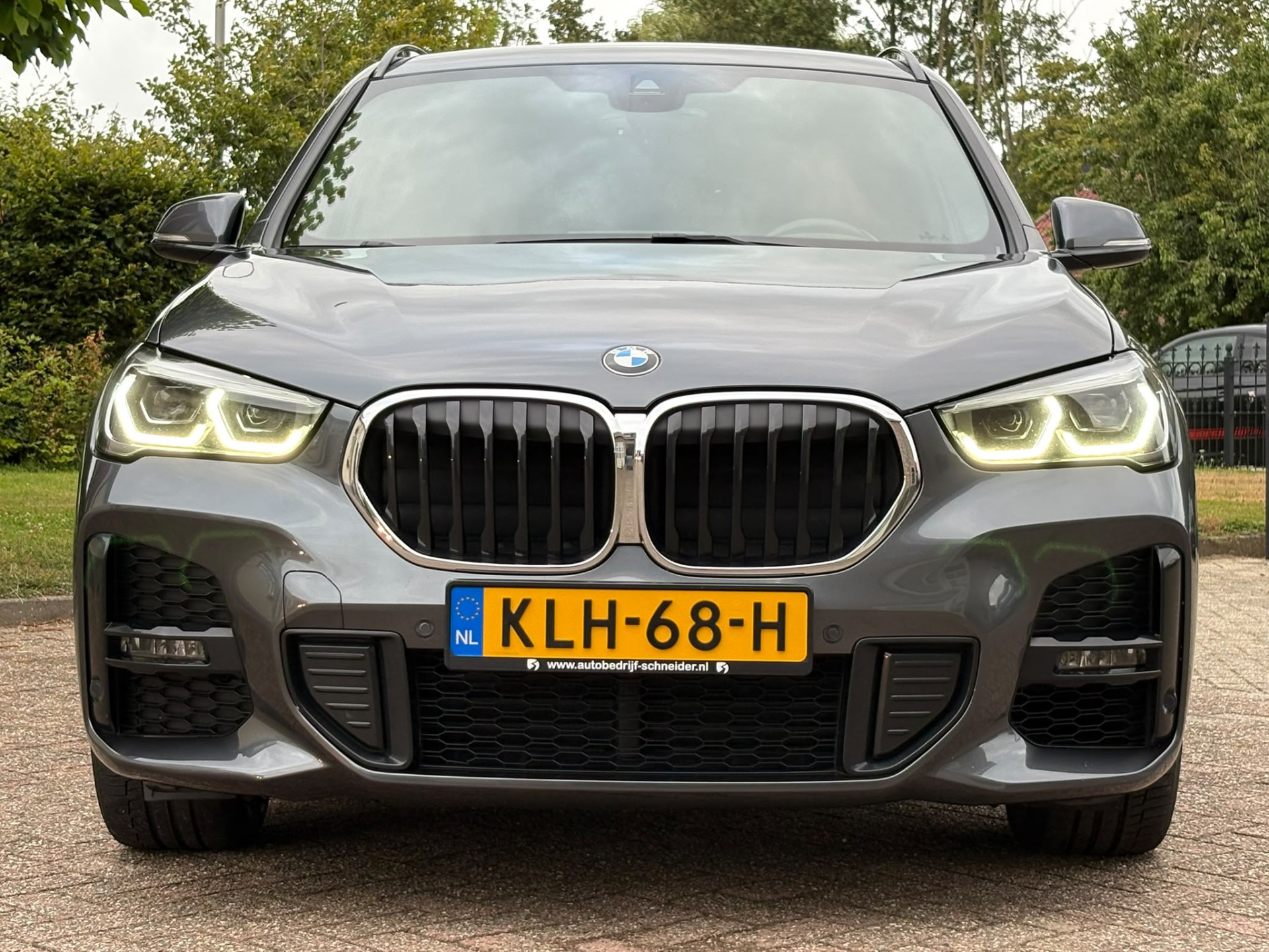 Foto van BMW X1 Xdrive25e