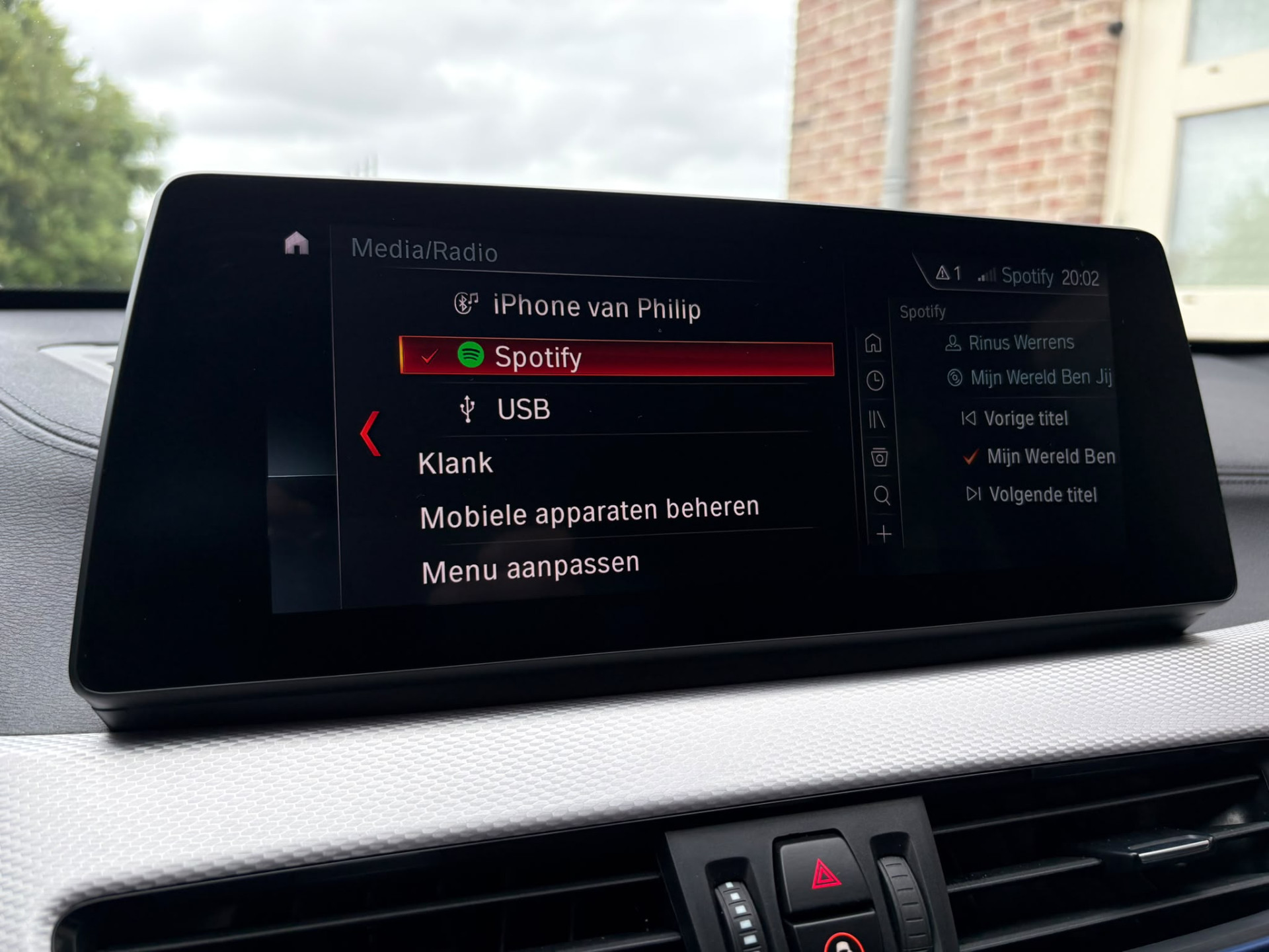 Foto van BMW X1 Xdrive25e