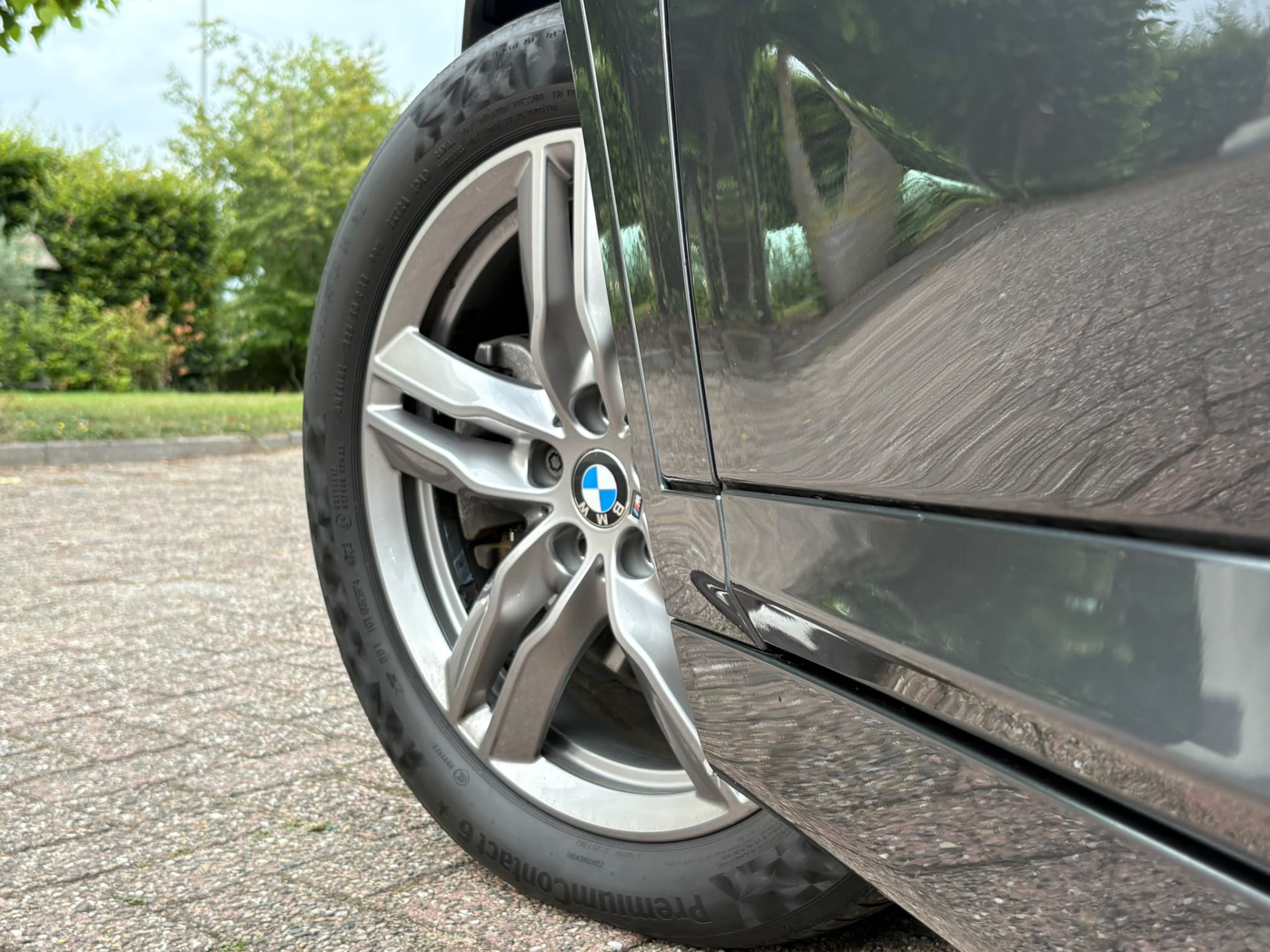 Foto van BMW X1 Xdrive25e
