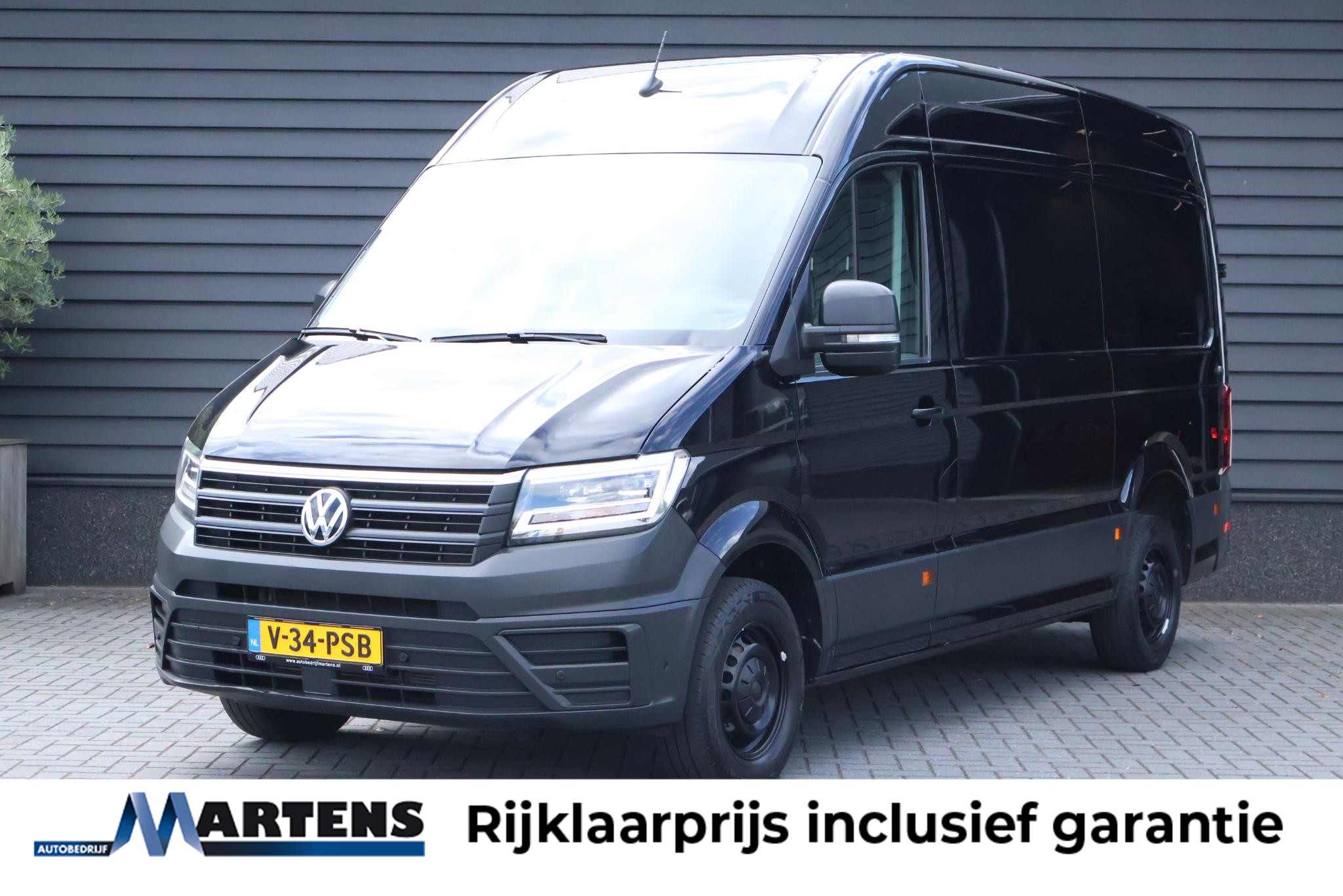 Volkswagen Crafter 35 2.0 TDI 177pk DSG L3H3 2022 - voorkant
