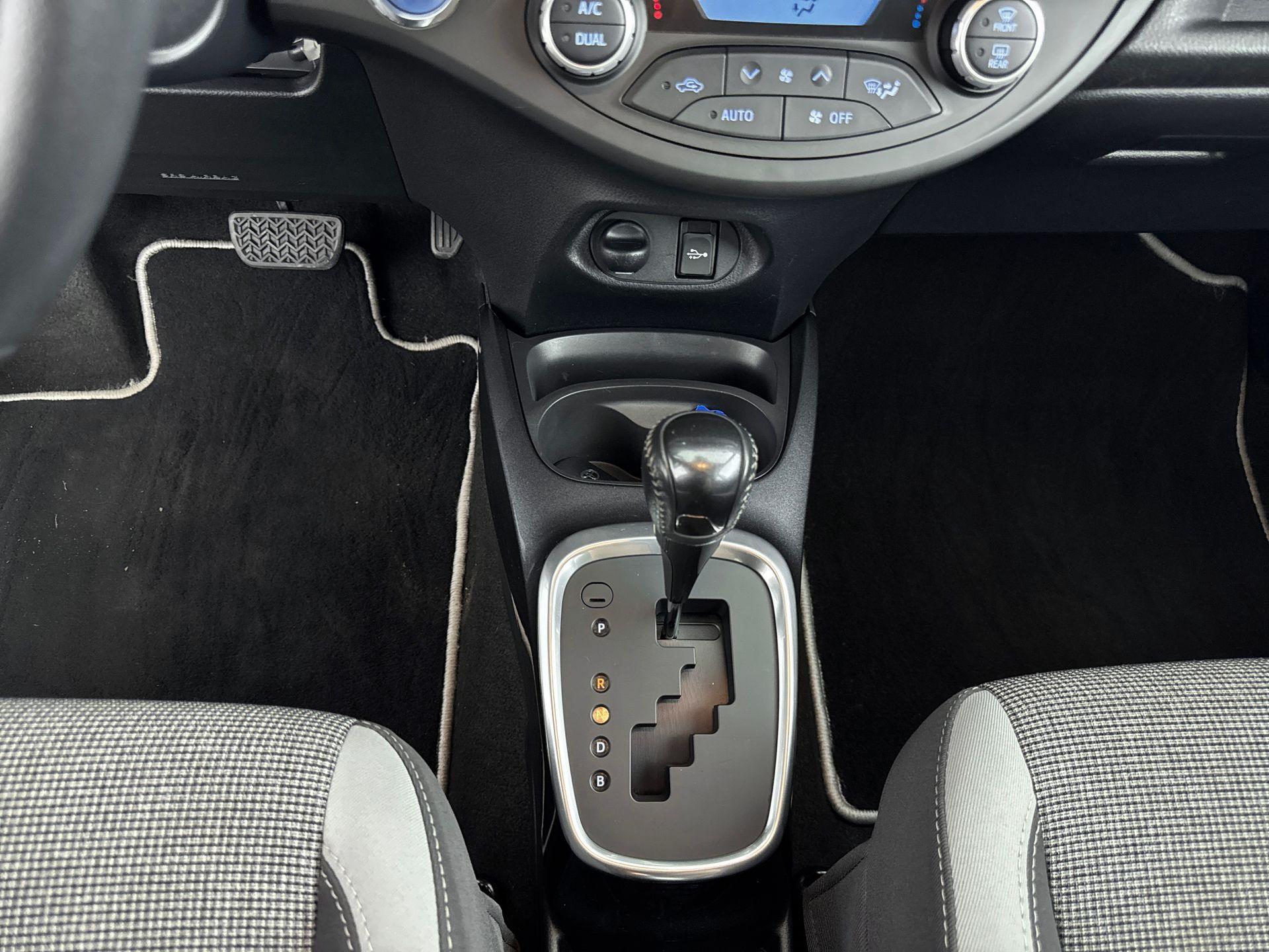 Foto van Toyota Toyota Yaris Hybrid