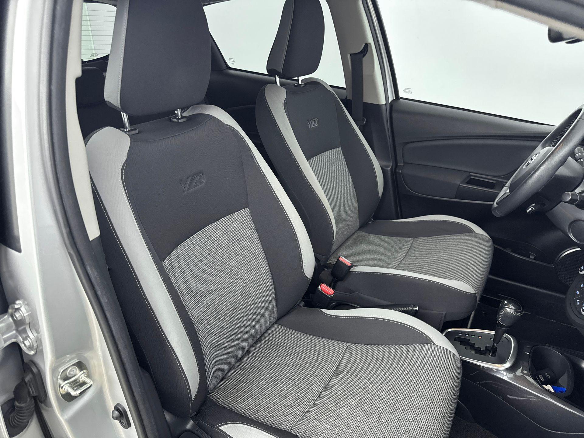 Foto van Toyota Toyota Yaris Hybrid