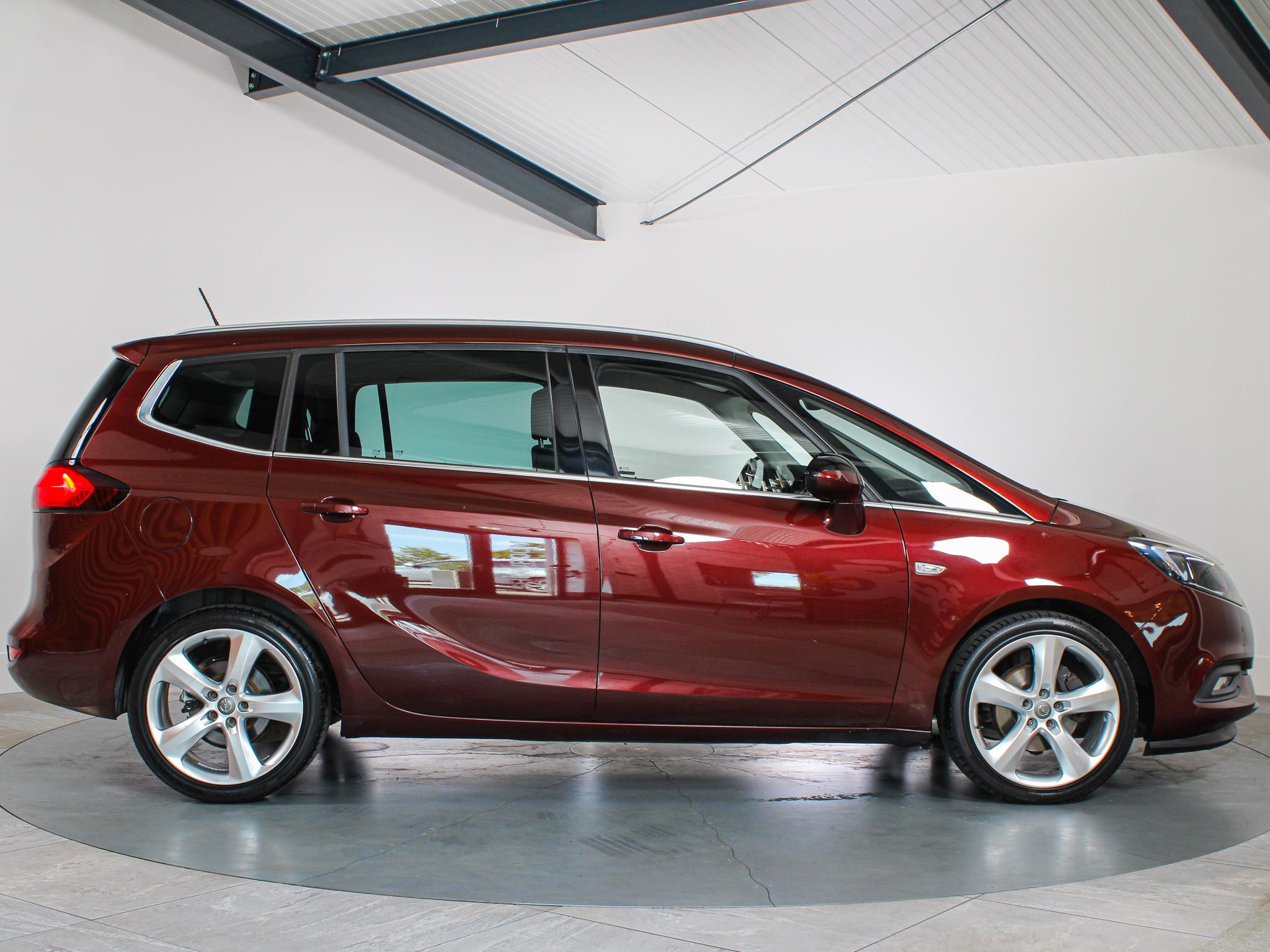 Foto van Opel Zafira