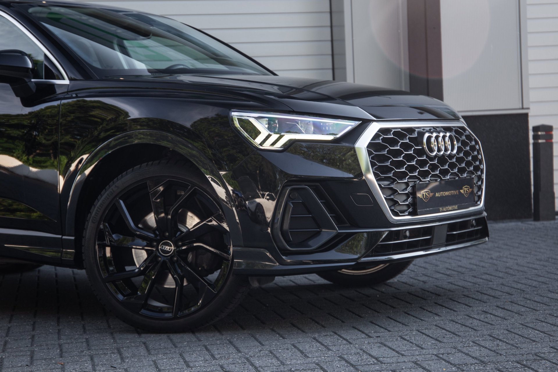 Foto van Audi Q3 Sportback E-tron