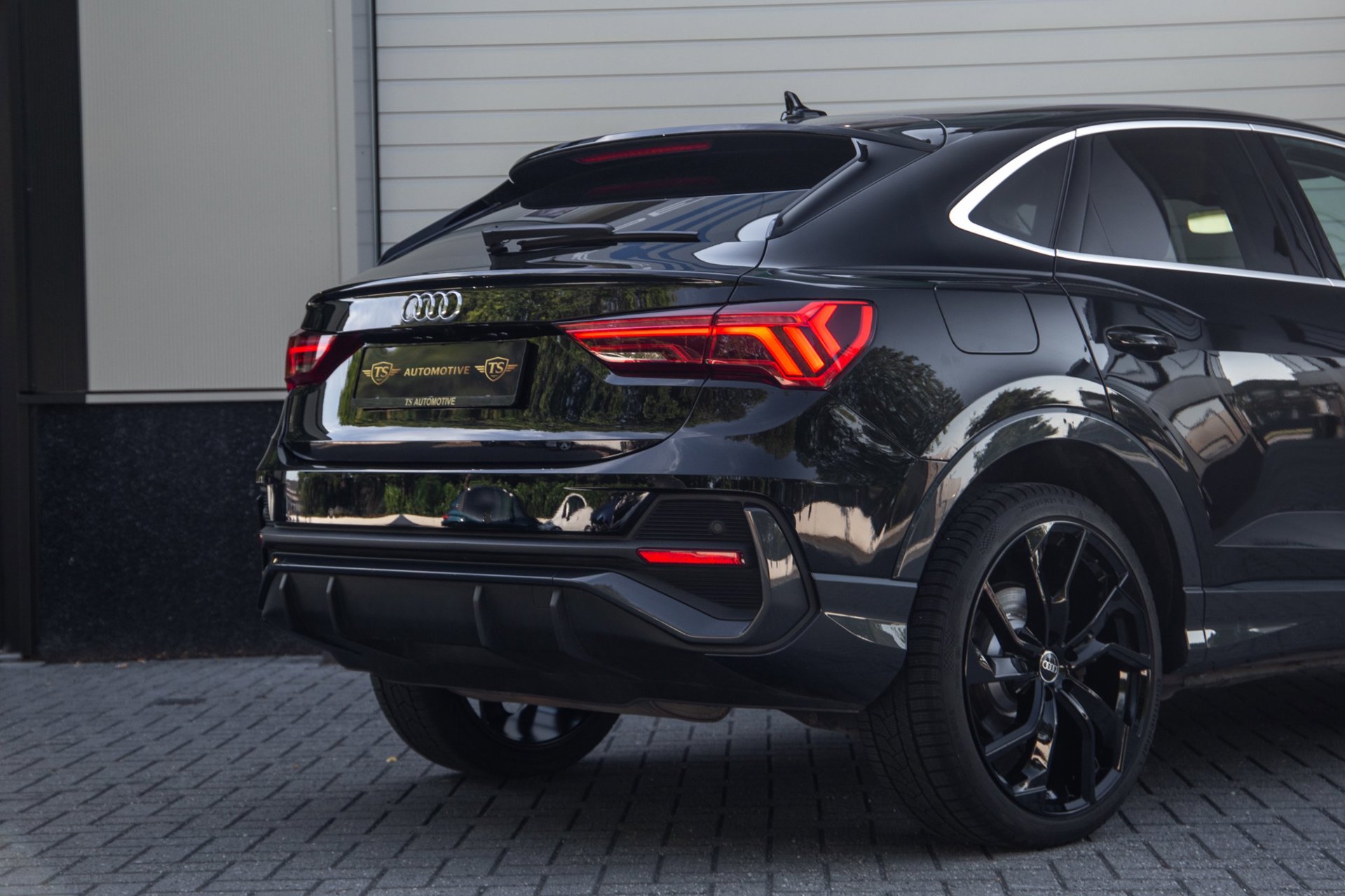 Foto van Audi Q3 Sportback E-tron