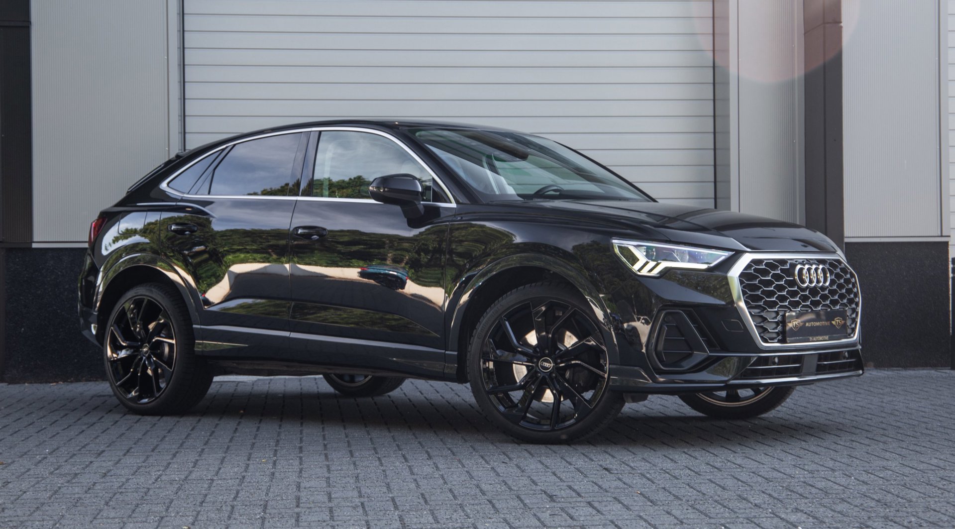 Foto van Audi Q3 Sportback E-tron