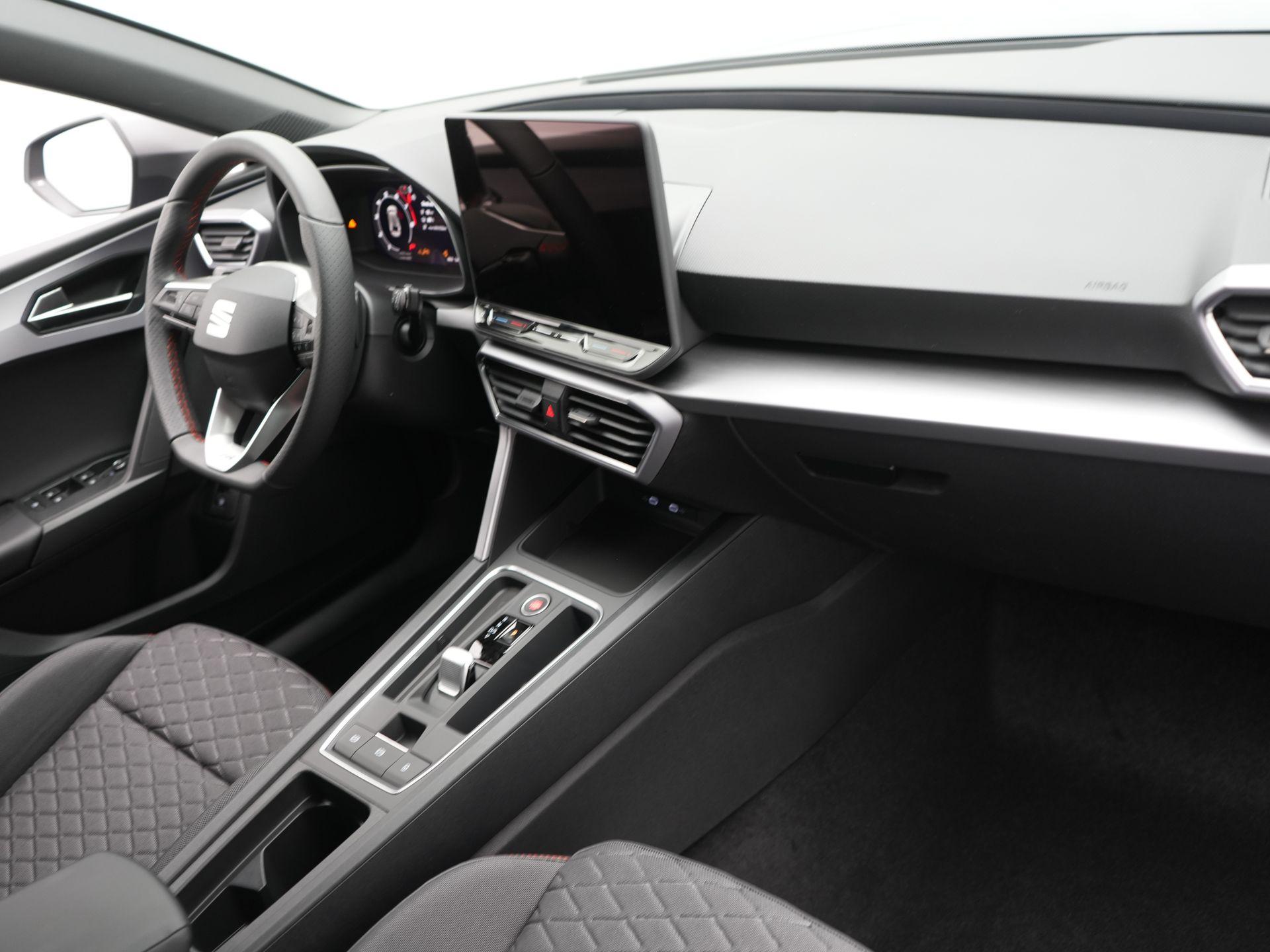 Foto van Seat Seat Leon SP E-hybrid150