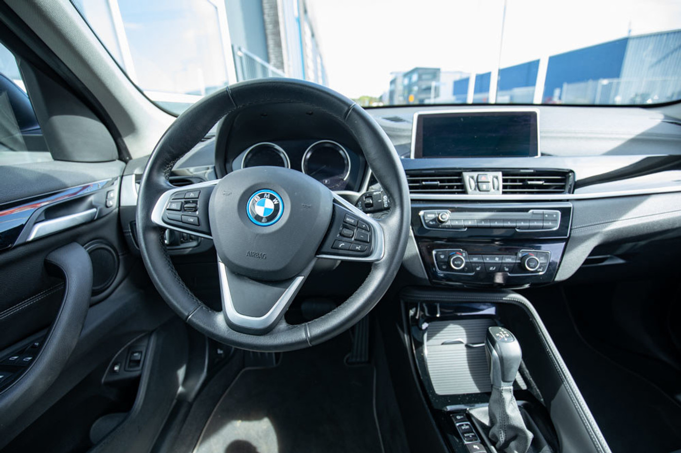Foto van BMW X1 Xdrive25e