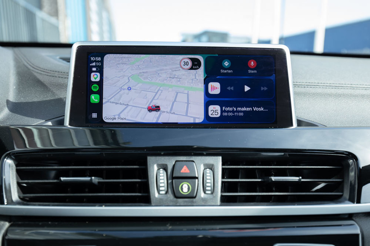 Foto van BMW X1 Xdrive25e