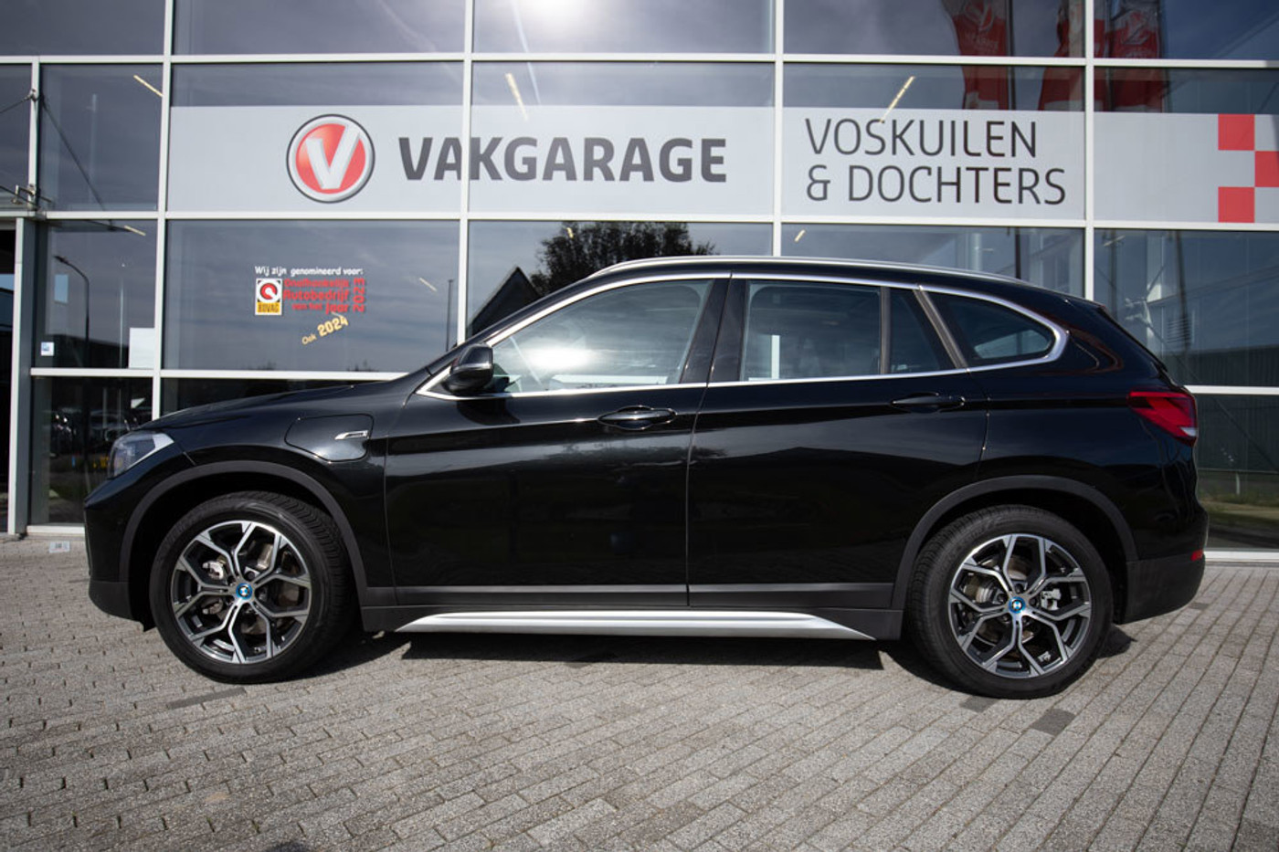 Foto van BMW X1 Xdrive25e