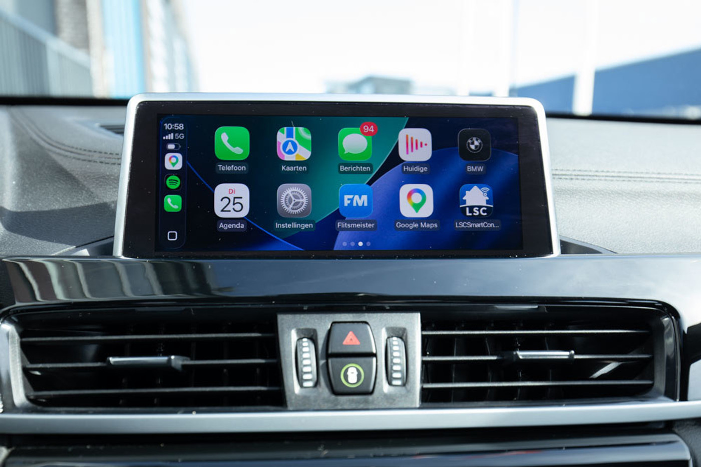 Foto van BMW X1 Xdrive25e