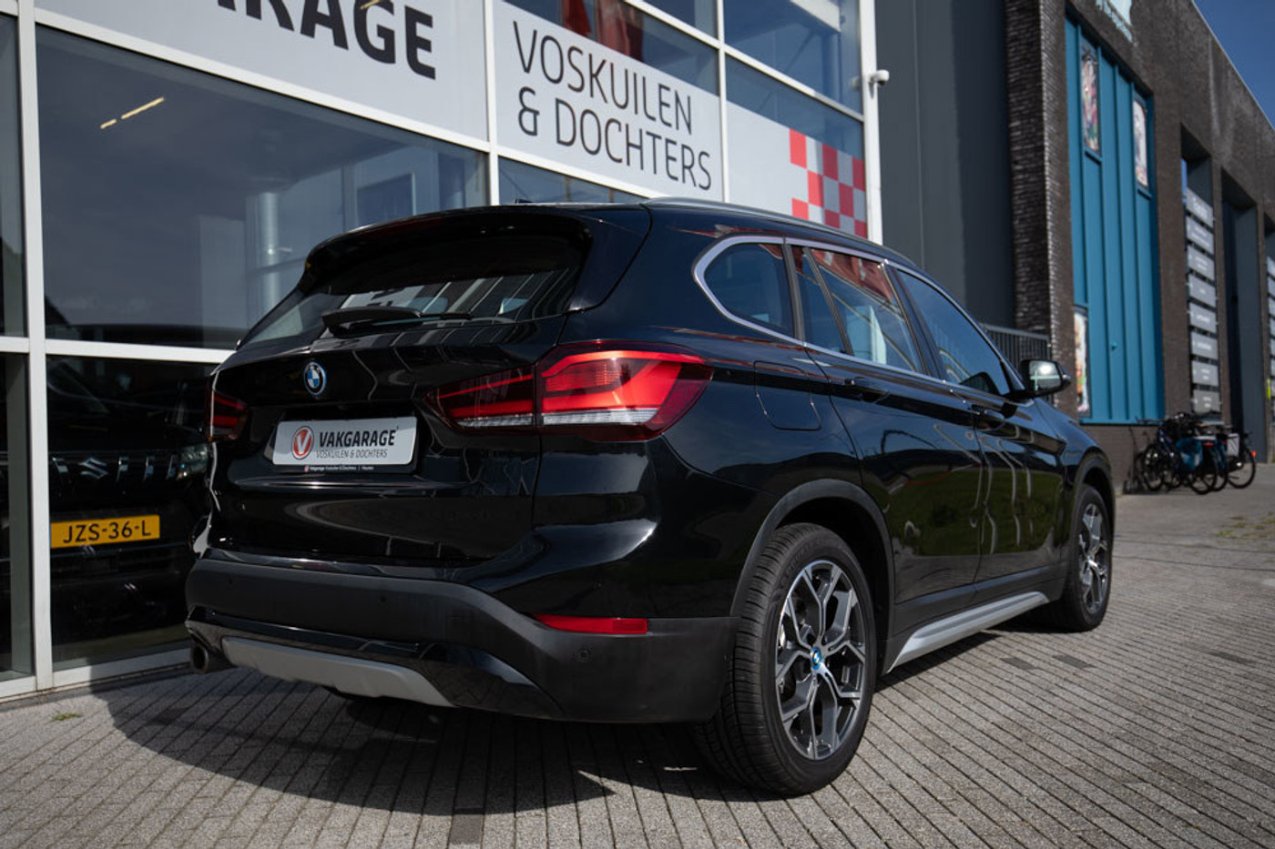 Foto van BMW X1 Xdrive25e