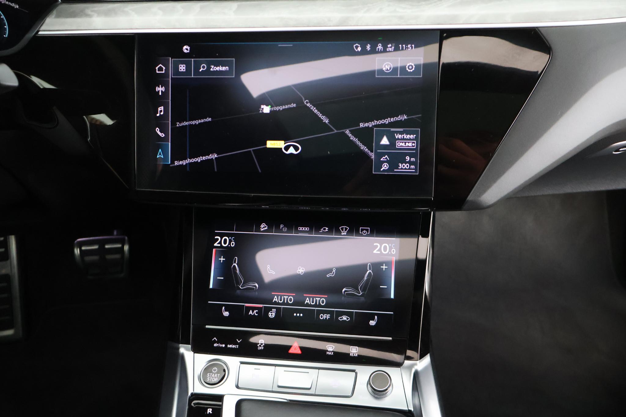 Foto van Audi Q8 Sportback 55 E-tron