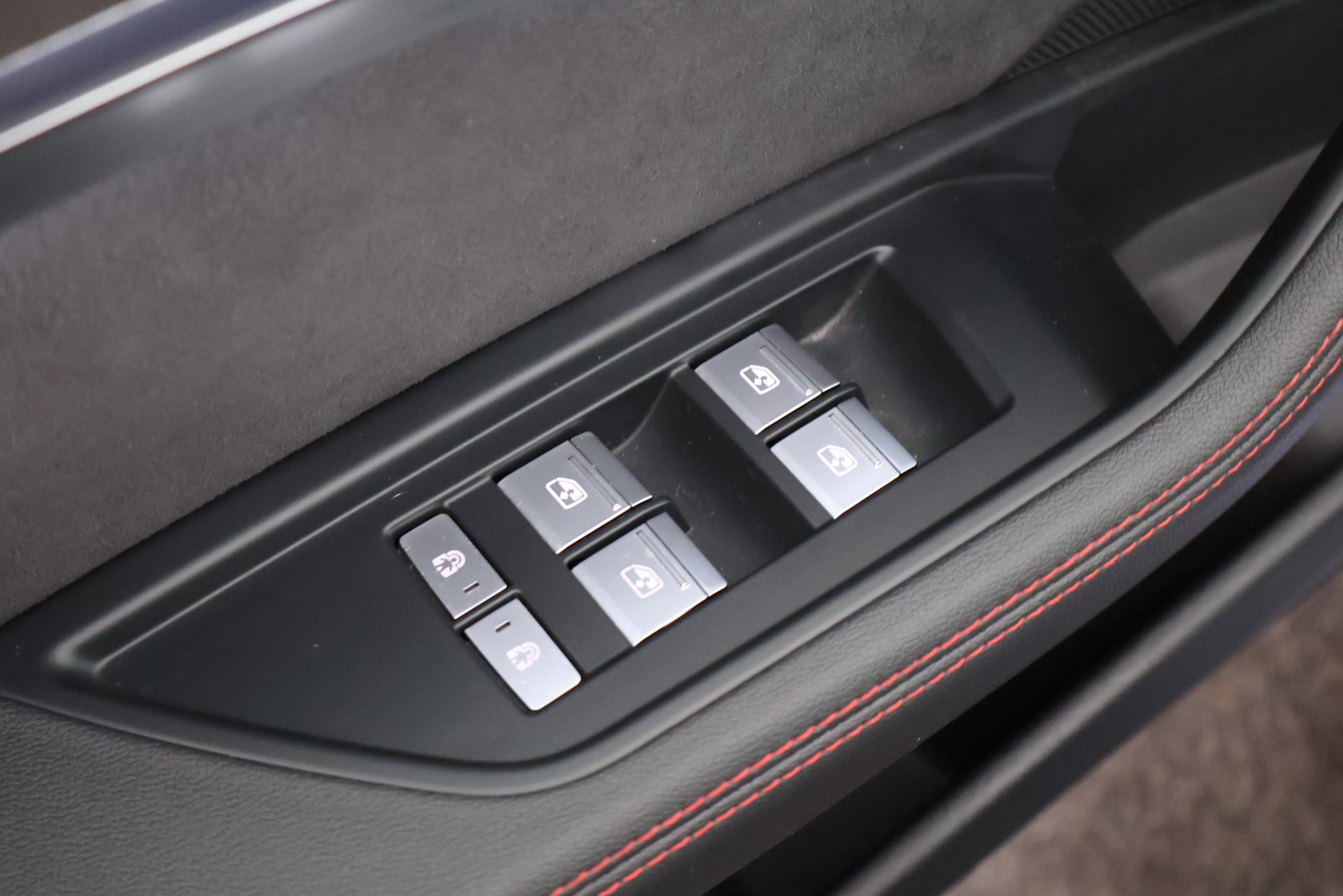 Foto van Audi Q8 Sportback 55 E-tron