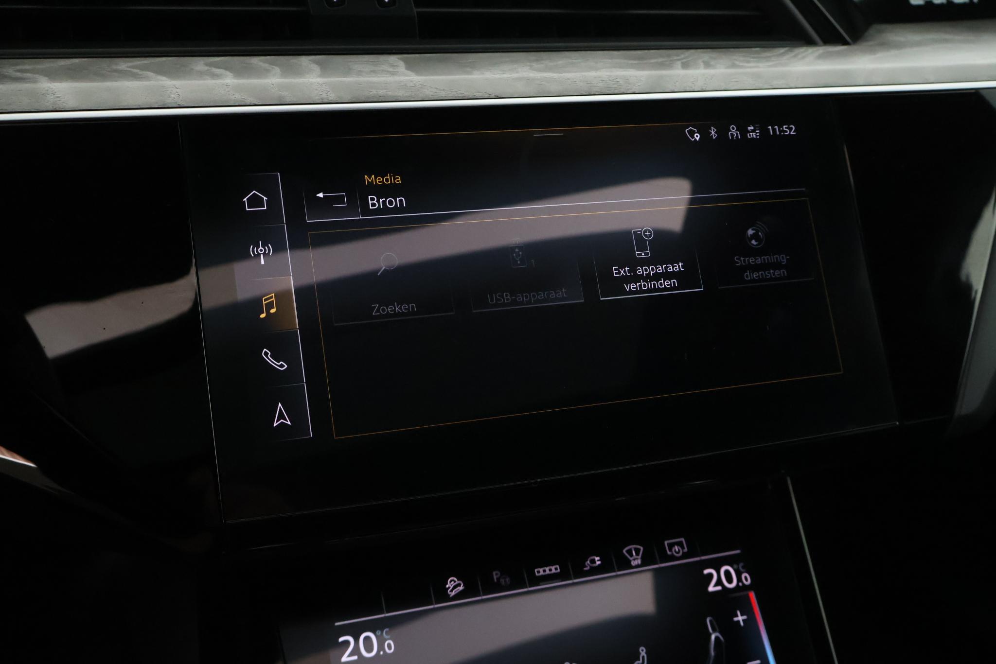 Foto van Audi Q8 Sportback 55 E-tron
