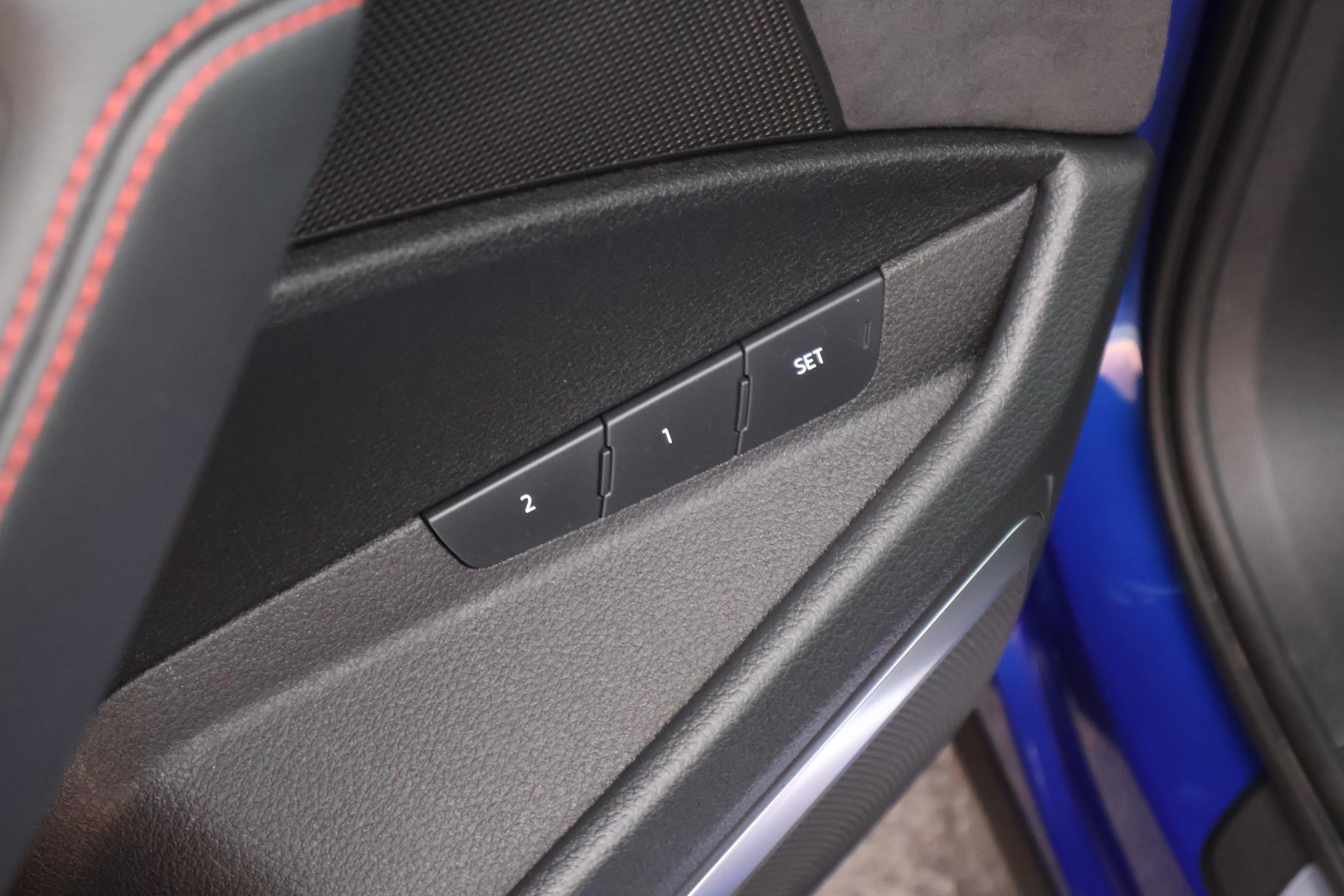 Foto van Audi Q8 Sportback 55 E-tron