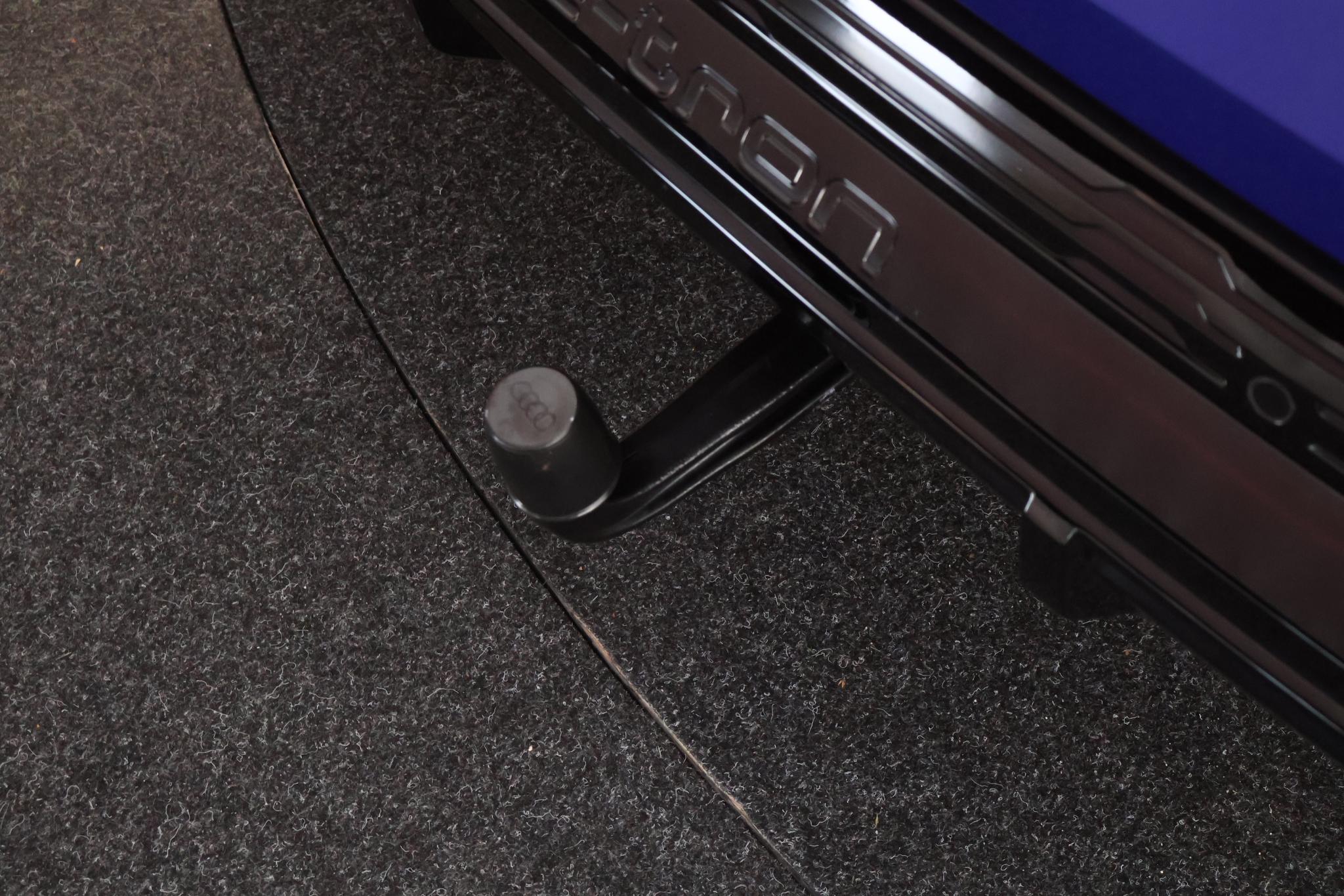 Foto van Audi Q8 Sportback 55 E-tron