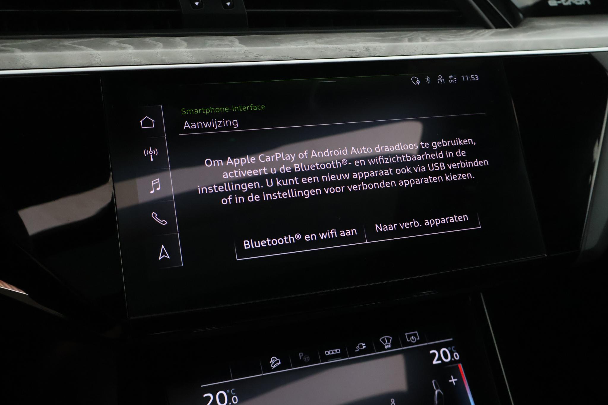 Foto van Audi Q8 Sportback 55 E-tron
