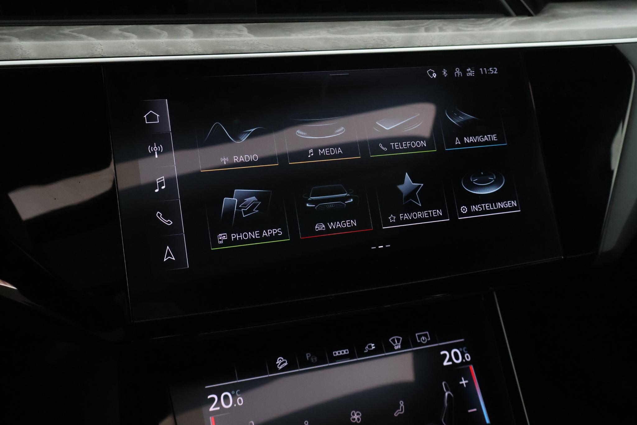 Foto van Audi Q8 Sportback 55 E-tron
