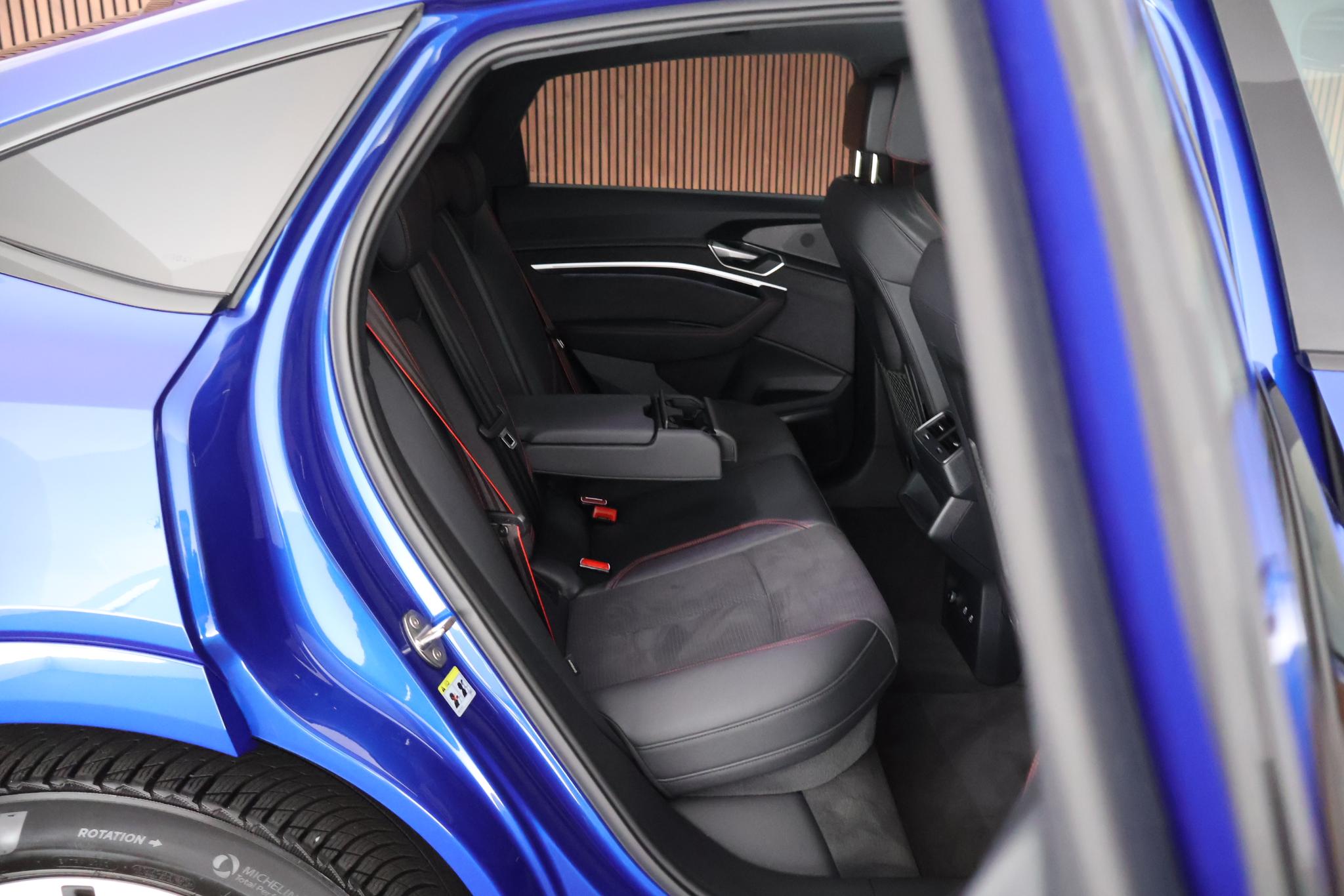 Foto van Audi Q8 Sportback 55 E-tron