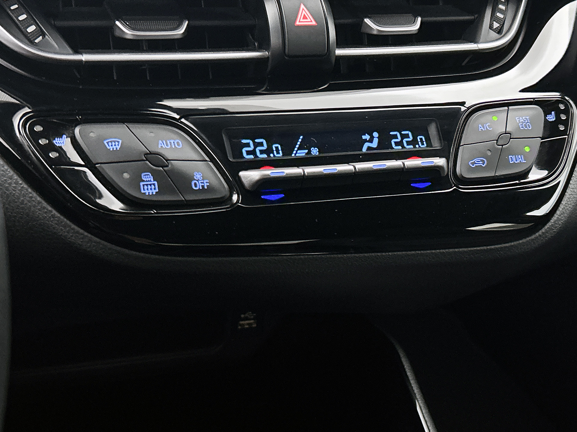 Foto van Toyota Toyota C-hr