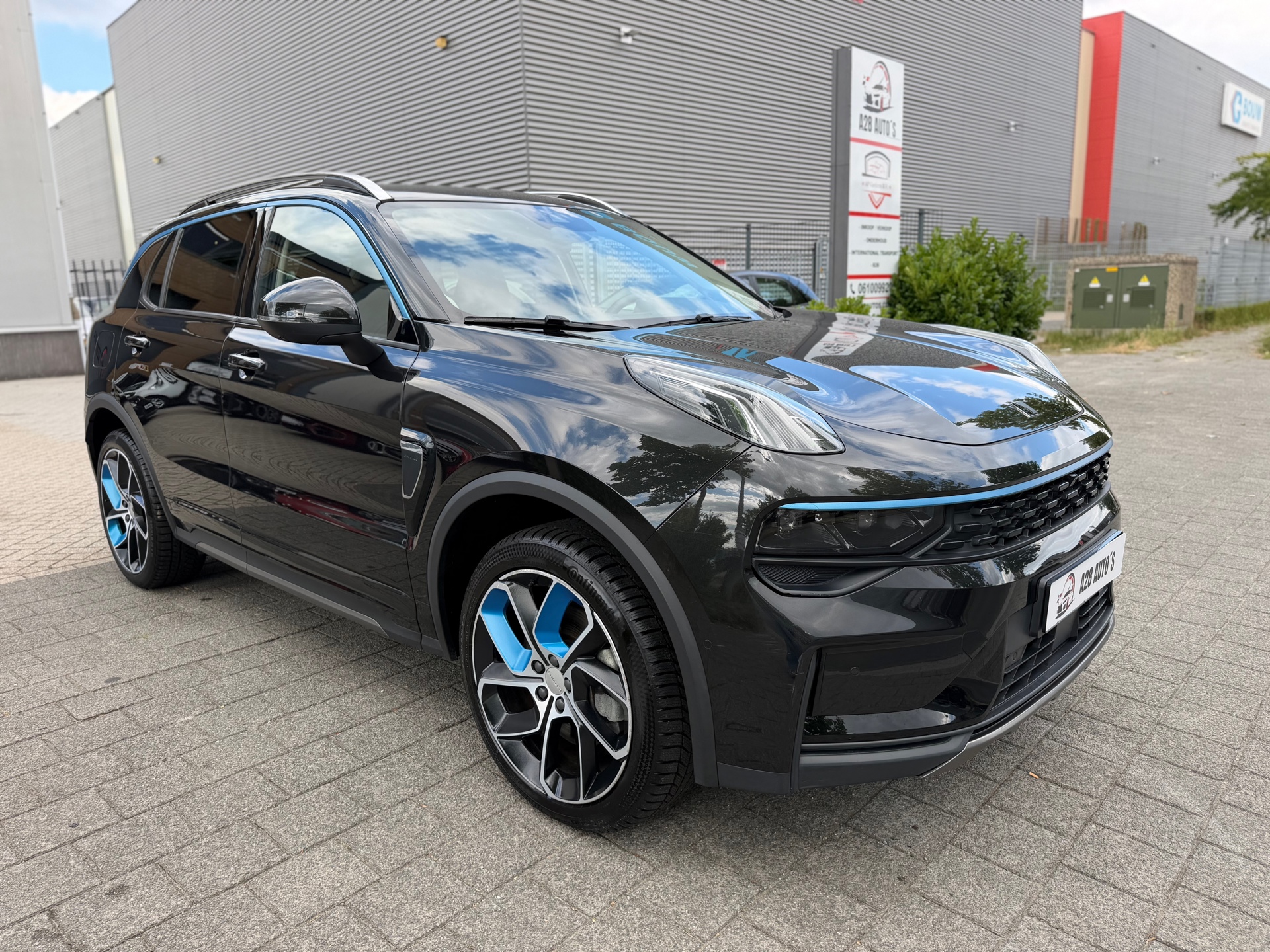Foto van Lynk&co LYNK & Co 01
