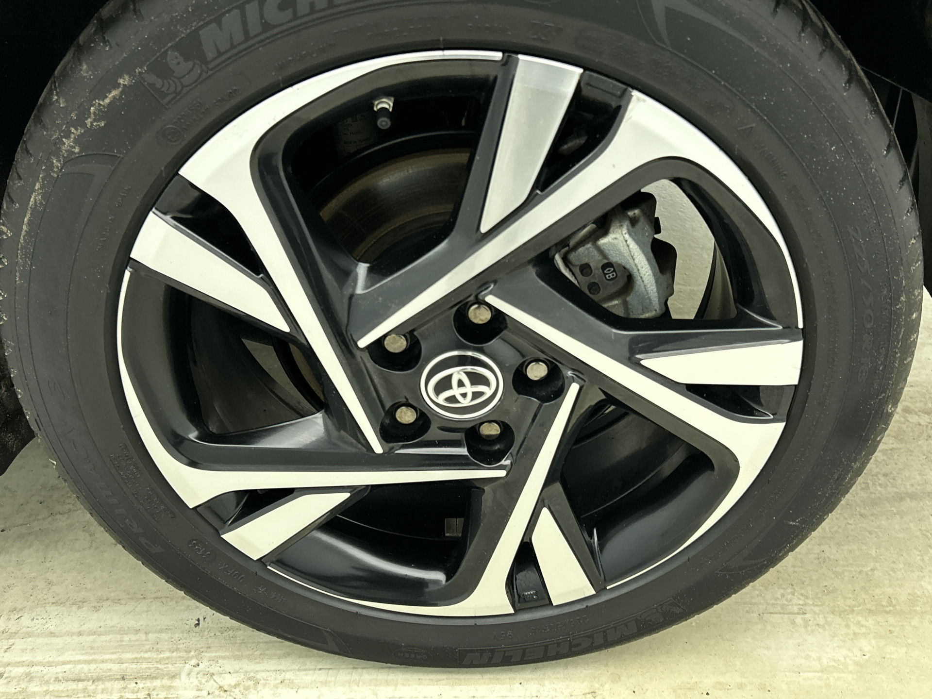 Foto van Toyota Toyota C-hr