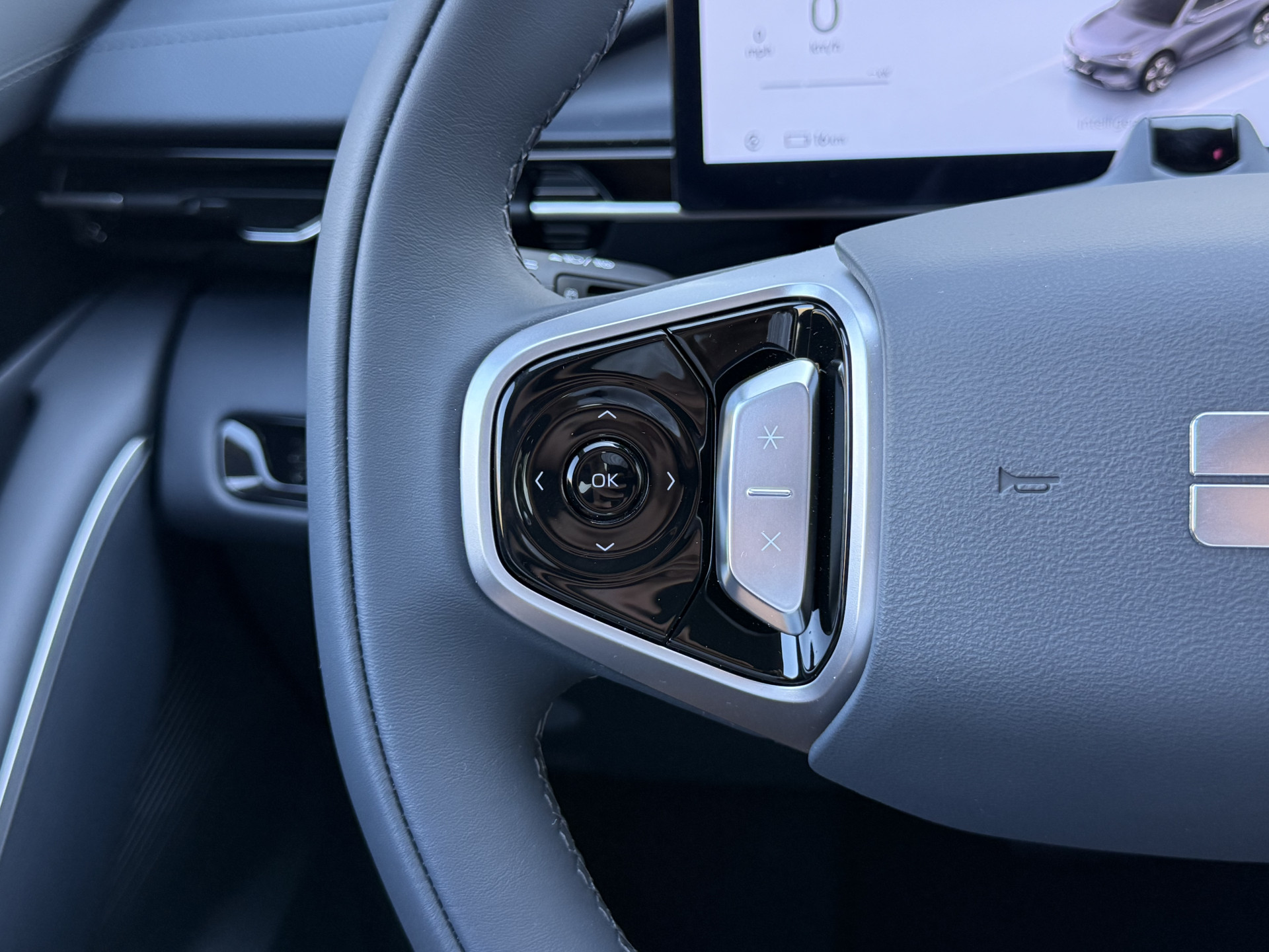 Foto van Geely E5