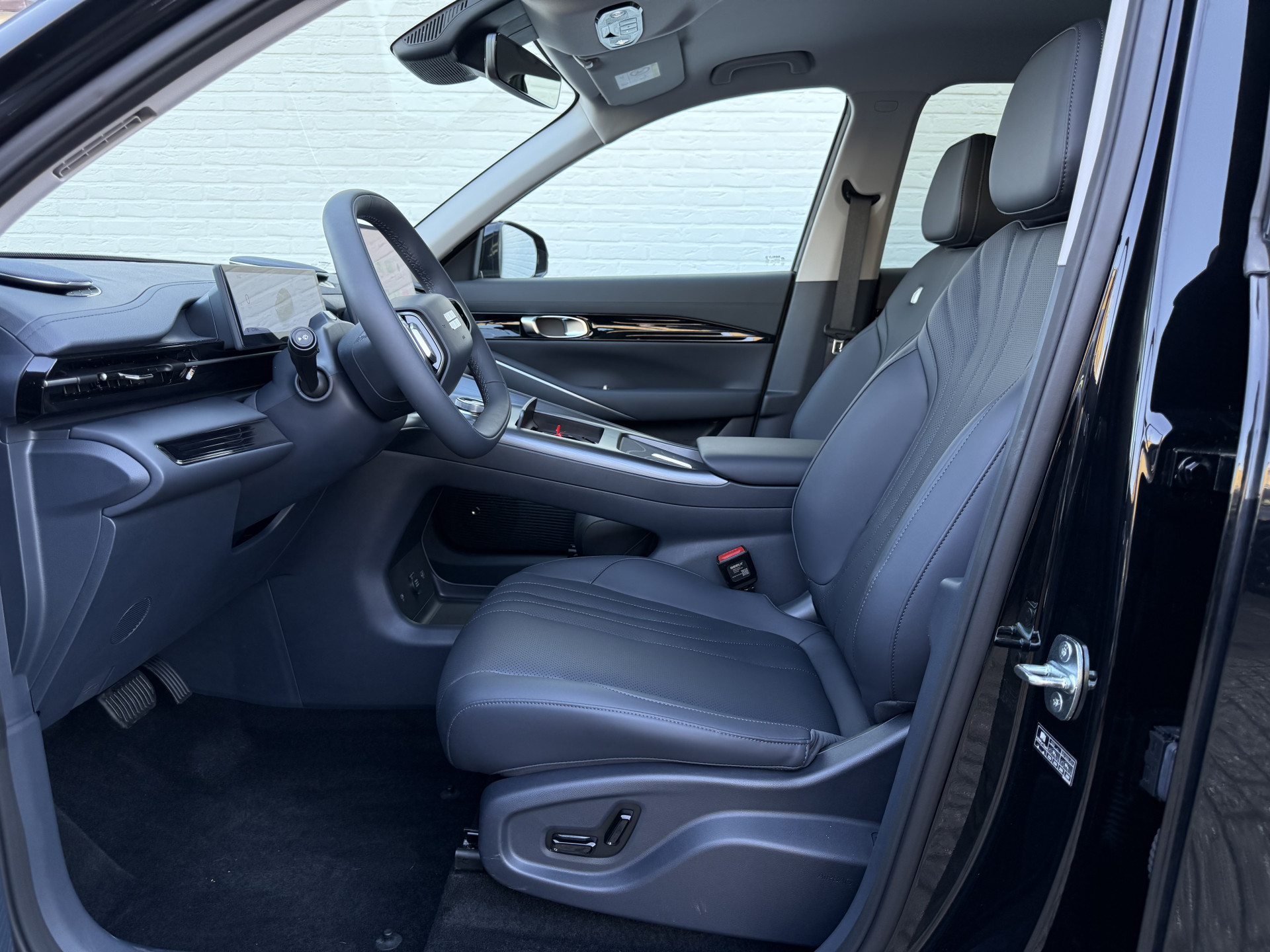 Foto van Geely E5