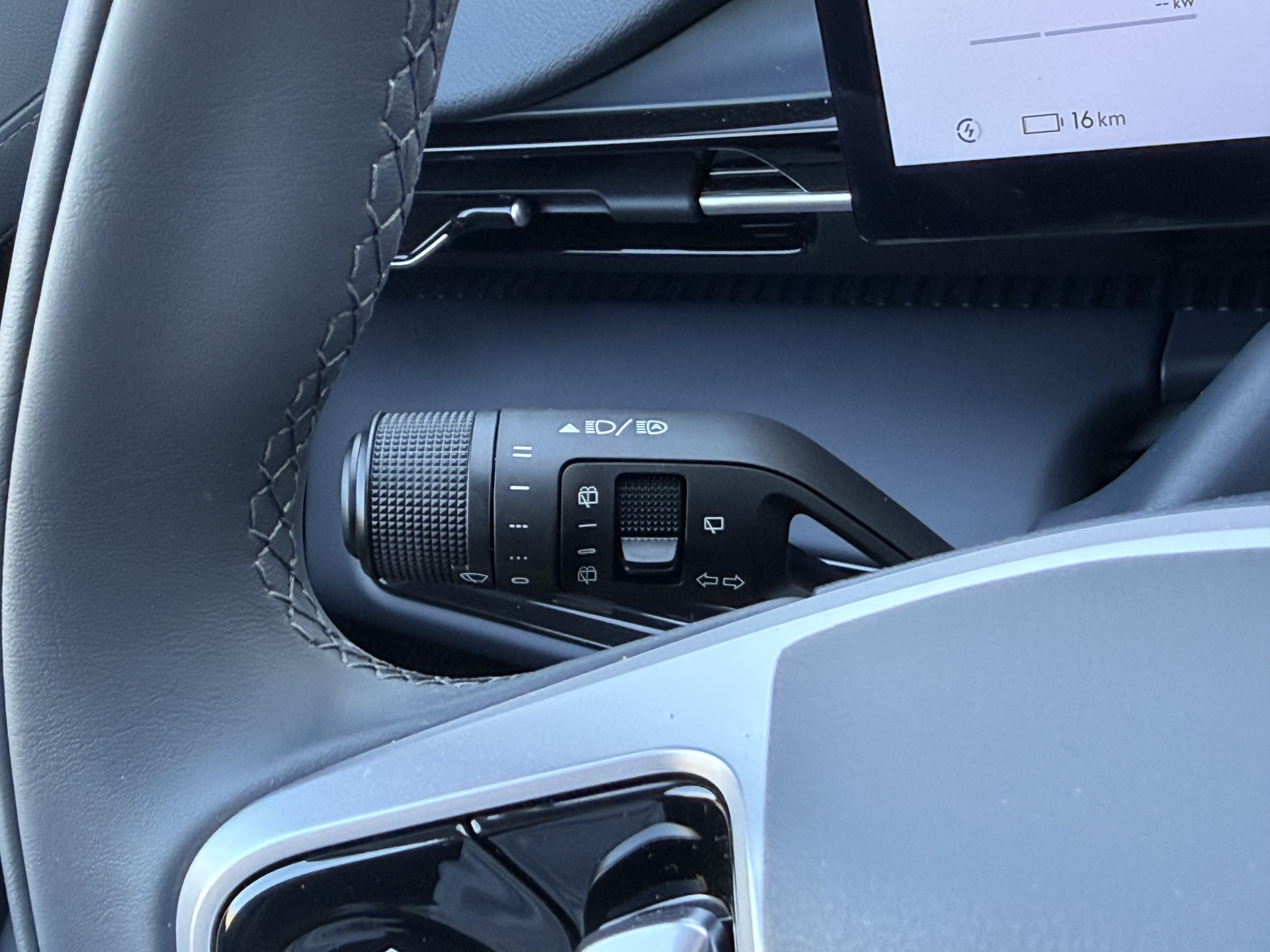 Foto van Geely E5