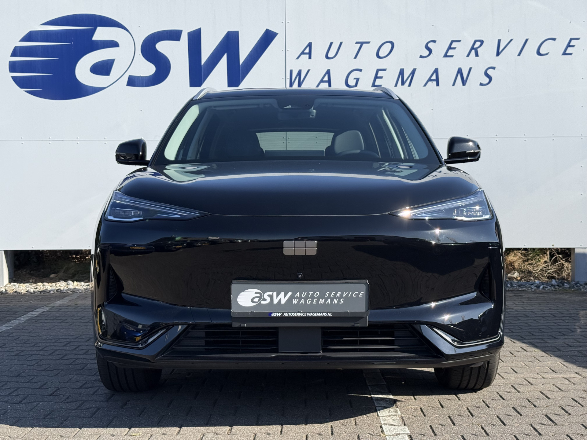 Foto van Geely E5