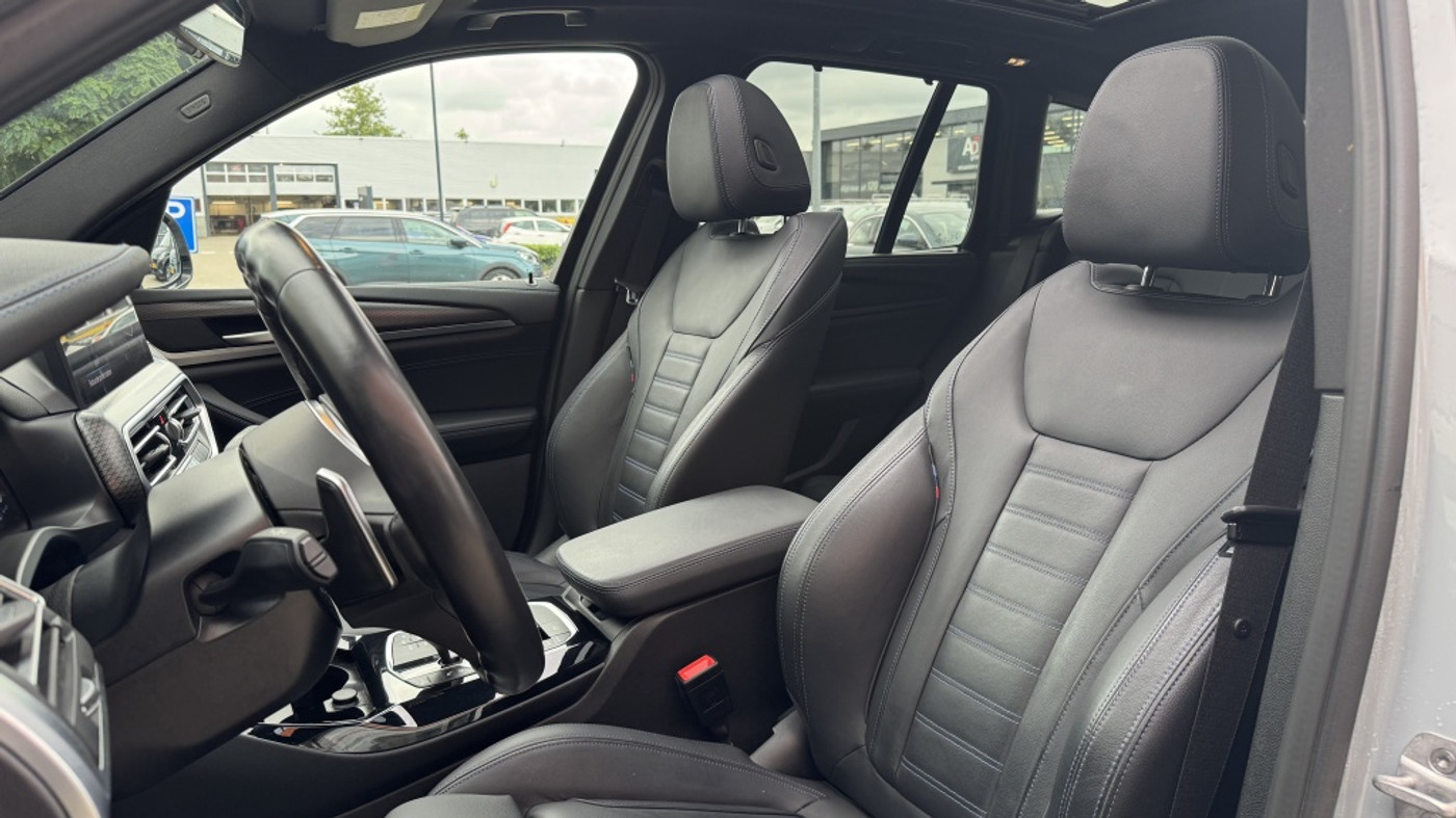 Foto van BMW X3 Xdrive30e