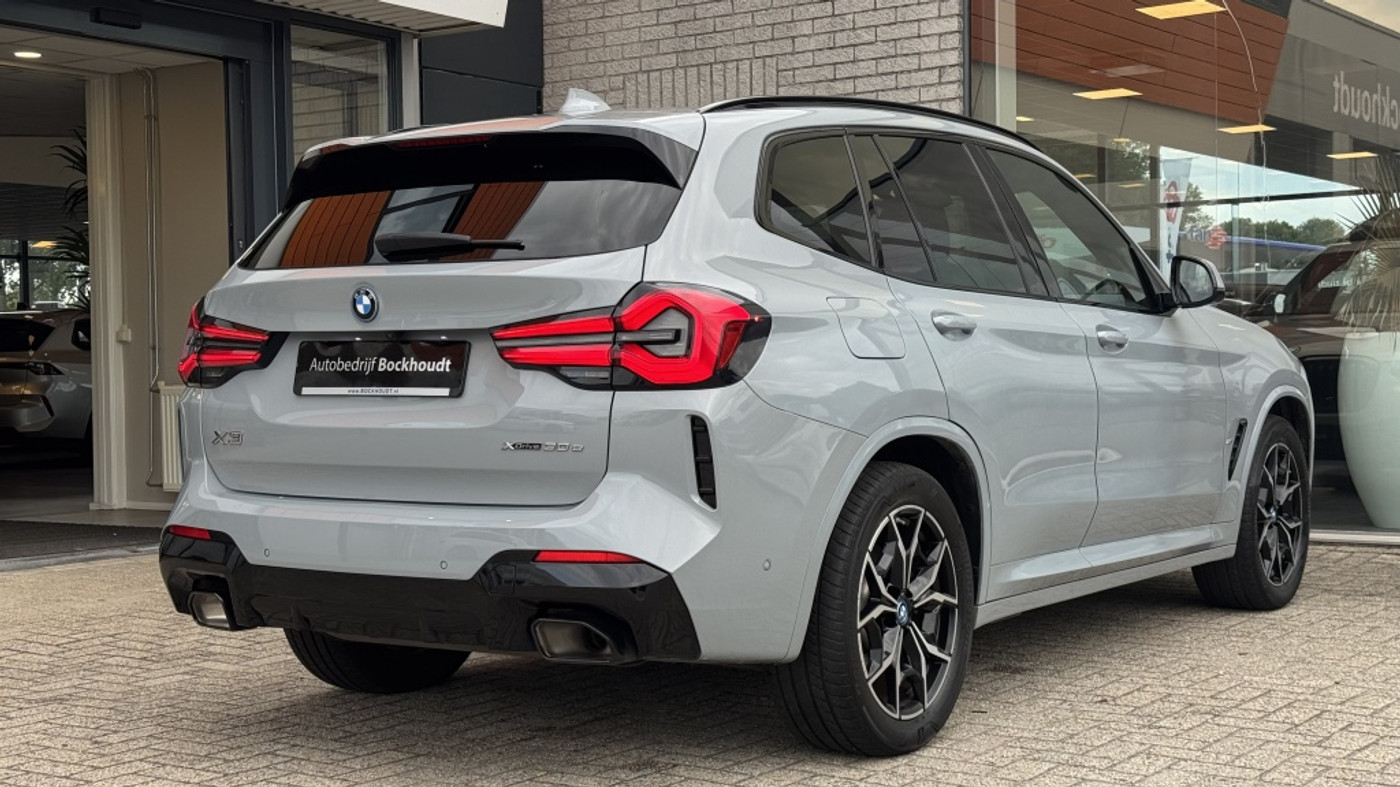 Foto van BMW X3 Xdrive30e