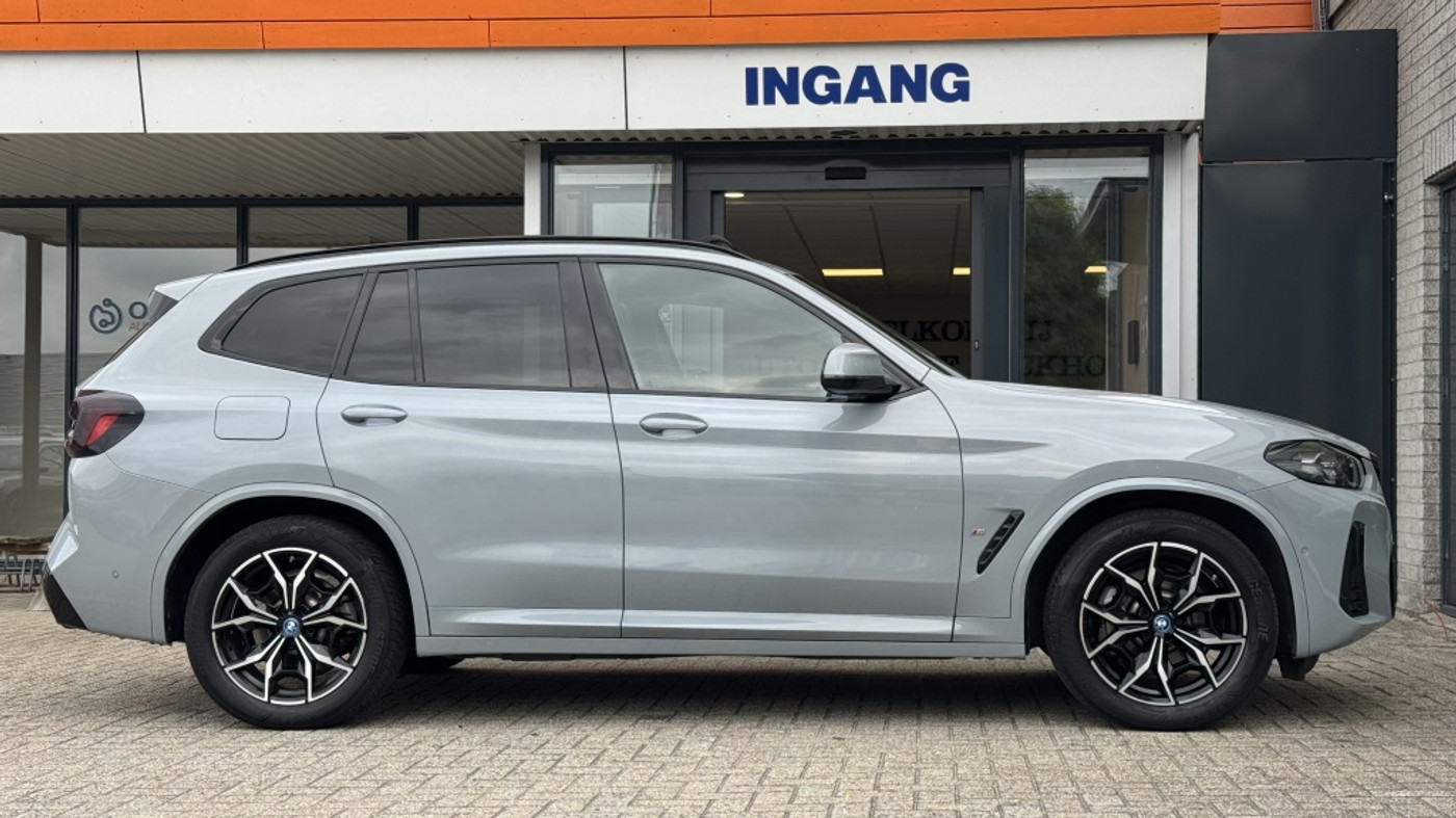 Foto van BMW X3 Xdrive30e