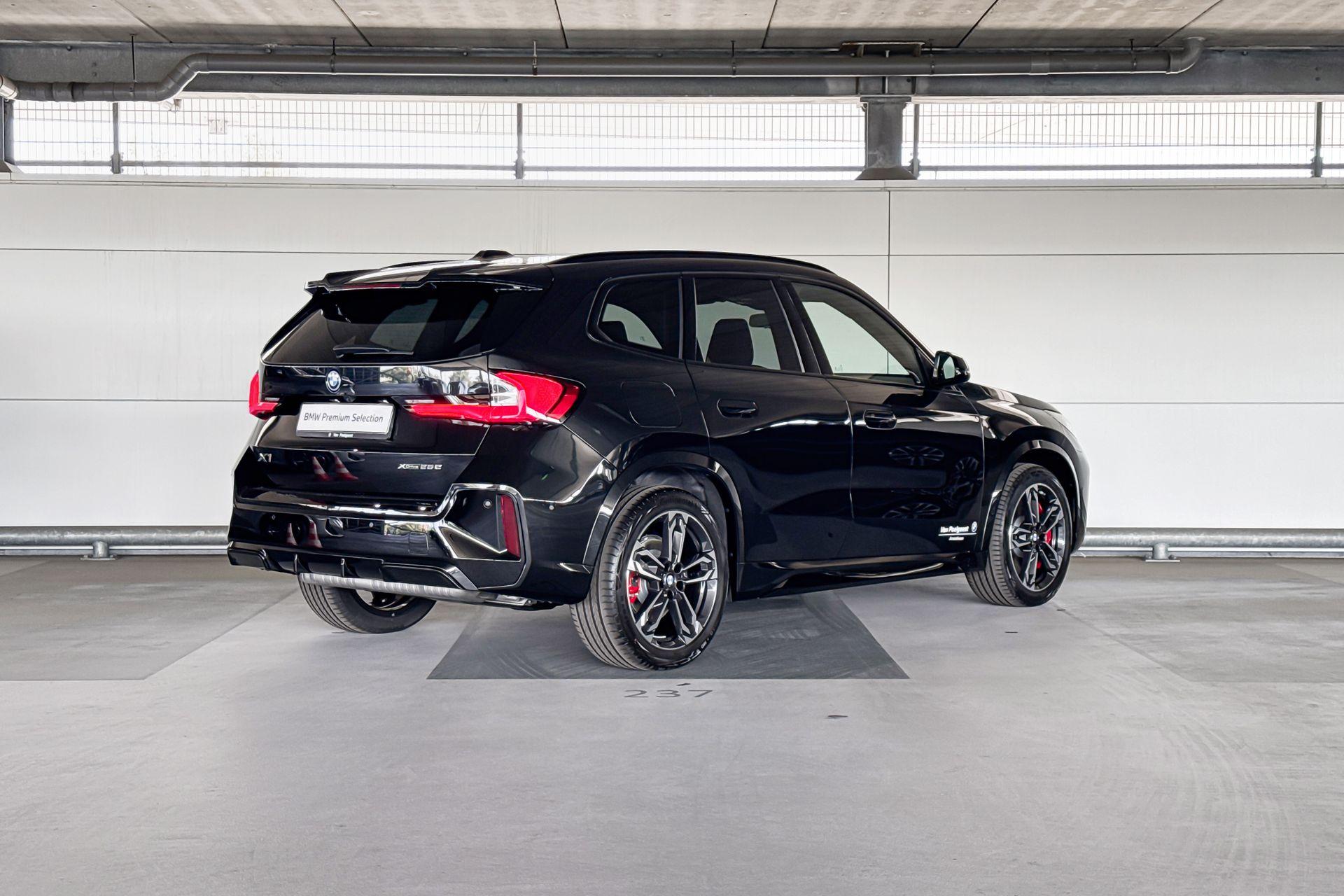 Foto van BMW X1 Xdrive25e