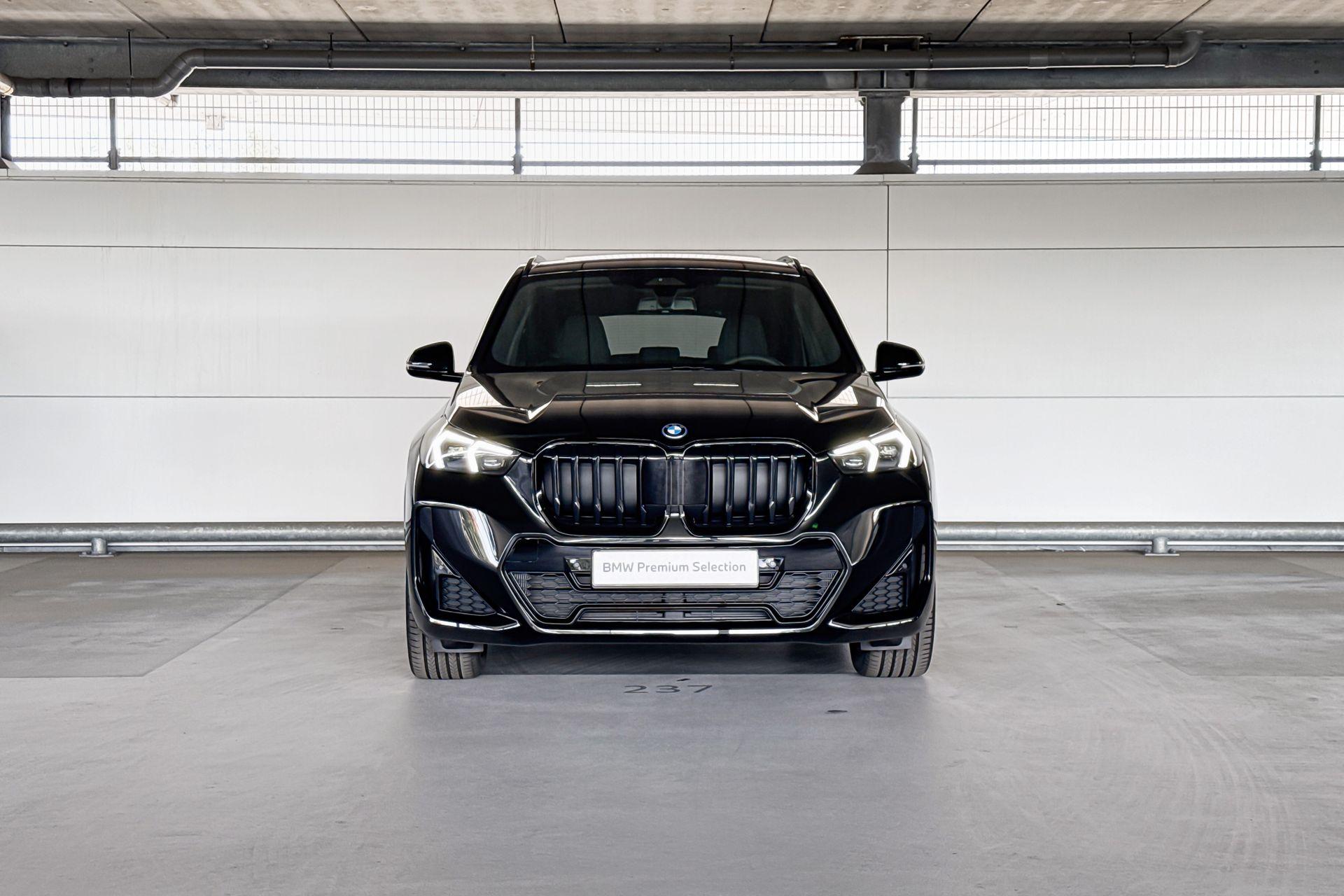 Foto van BMW X1 Xdrive25e