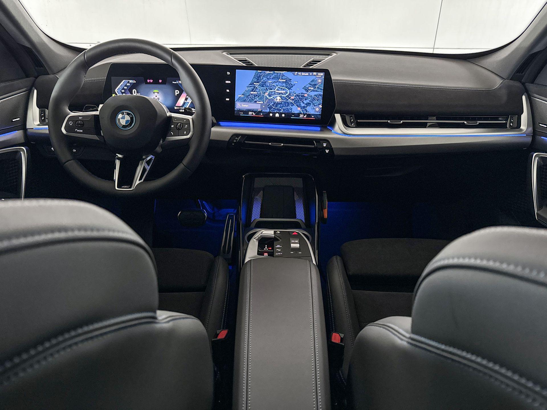 Foto van BMW X1 Xdrive25e