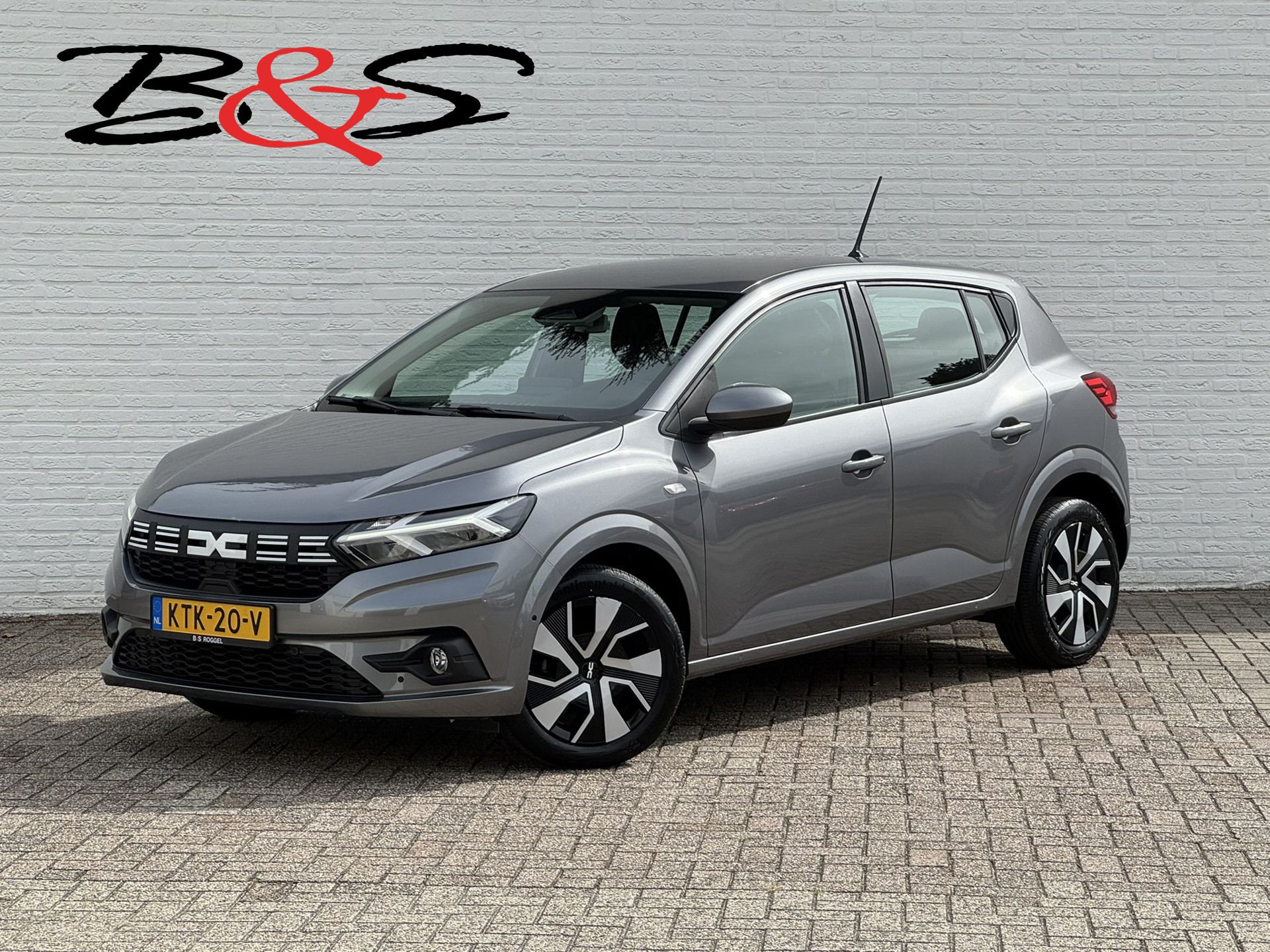 Dacia Sandero Dacia Sandero 1.0 TCe Journey Camera Airco Cruise Carplay PDC- Voor en Achter 2025 - voorkant
