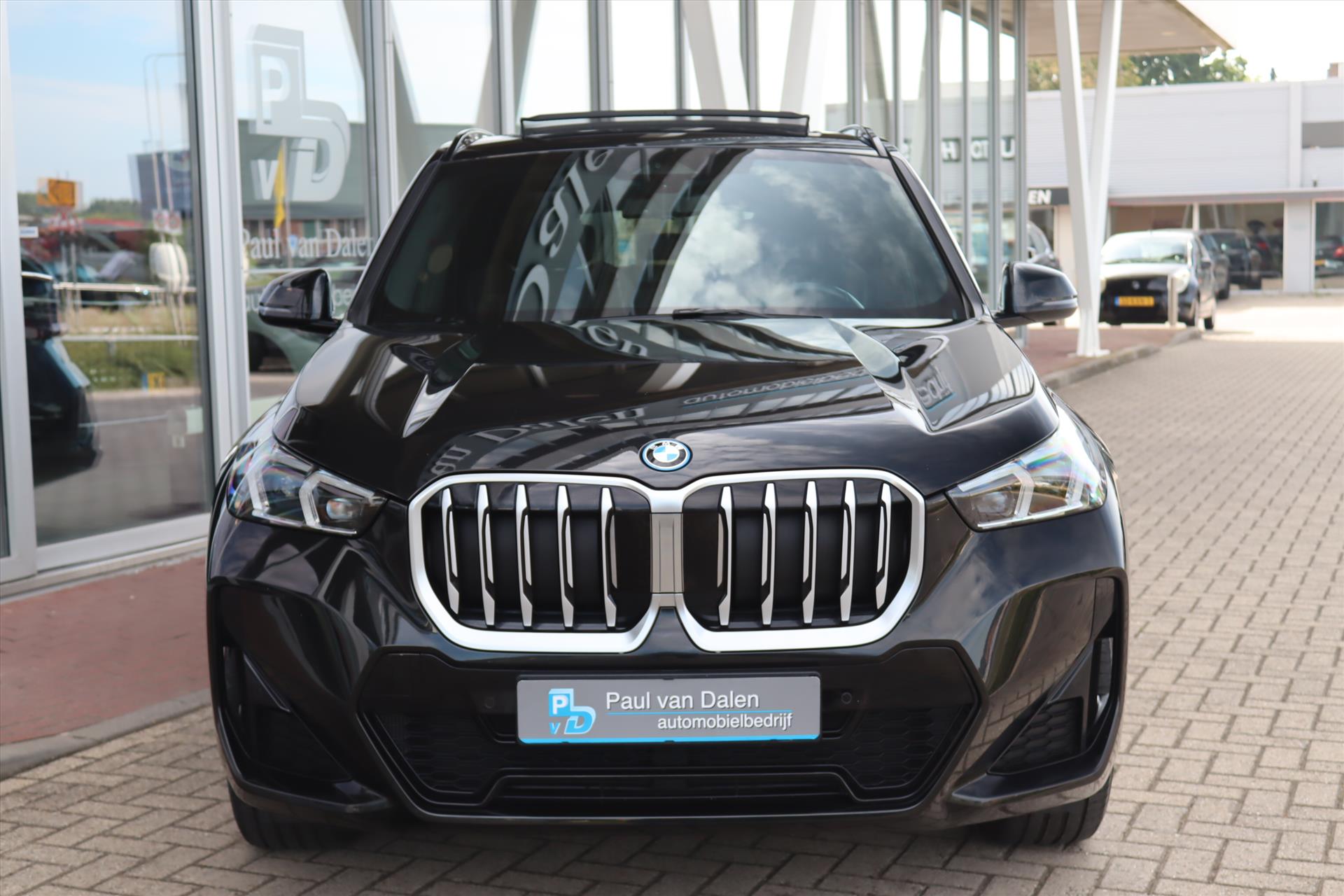 Foto van BMW X1 Xdrive25e