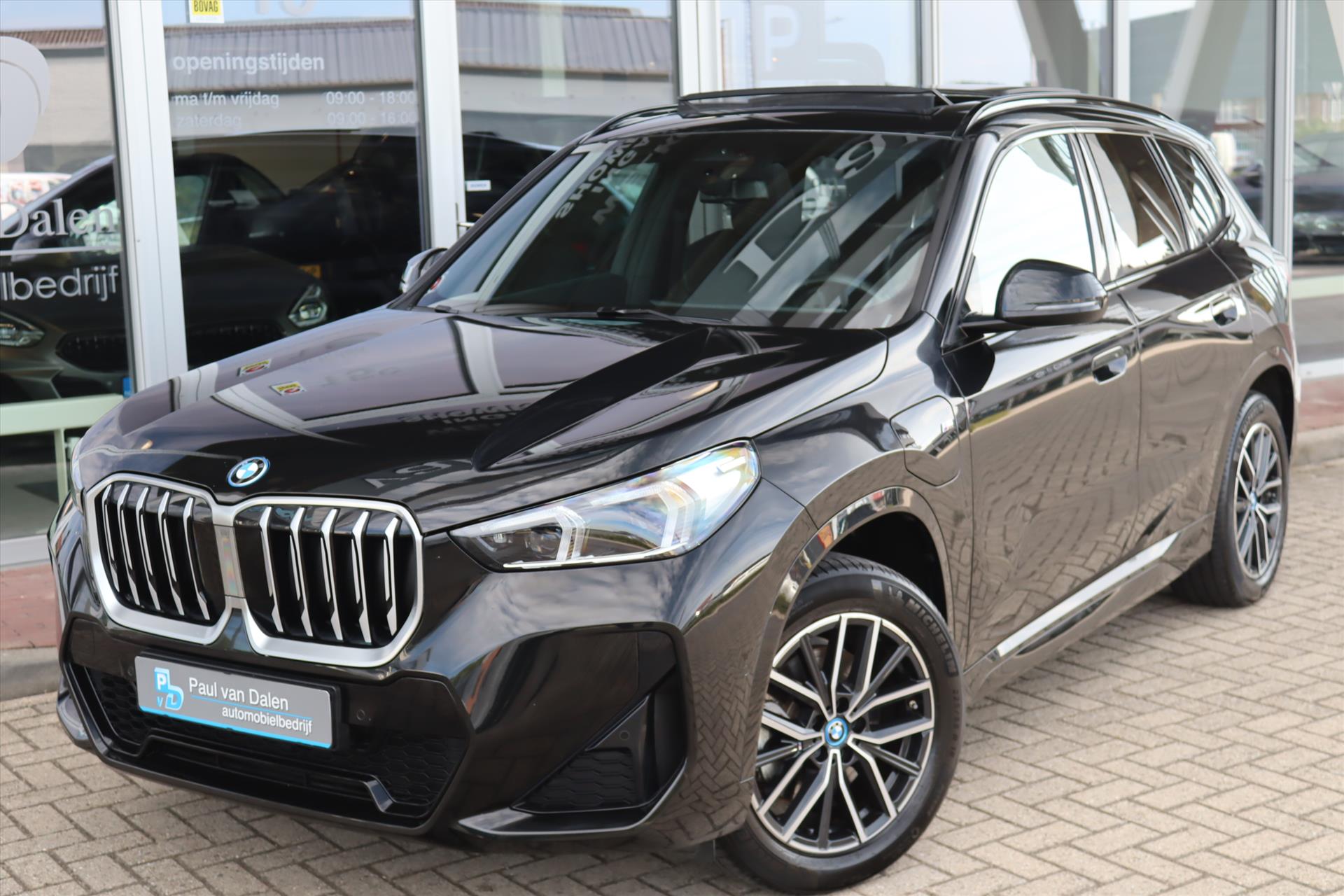 Foto van BMW X1 Xdrive25e