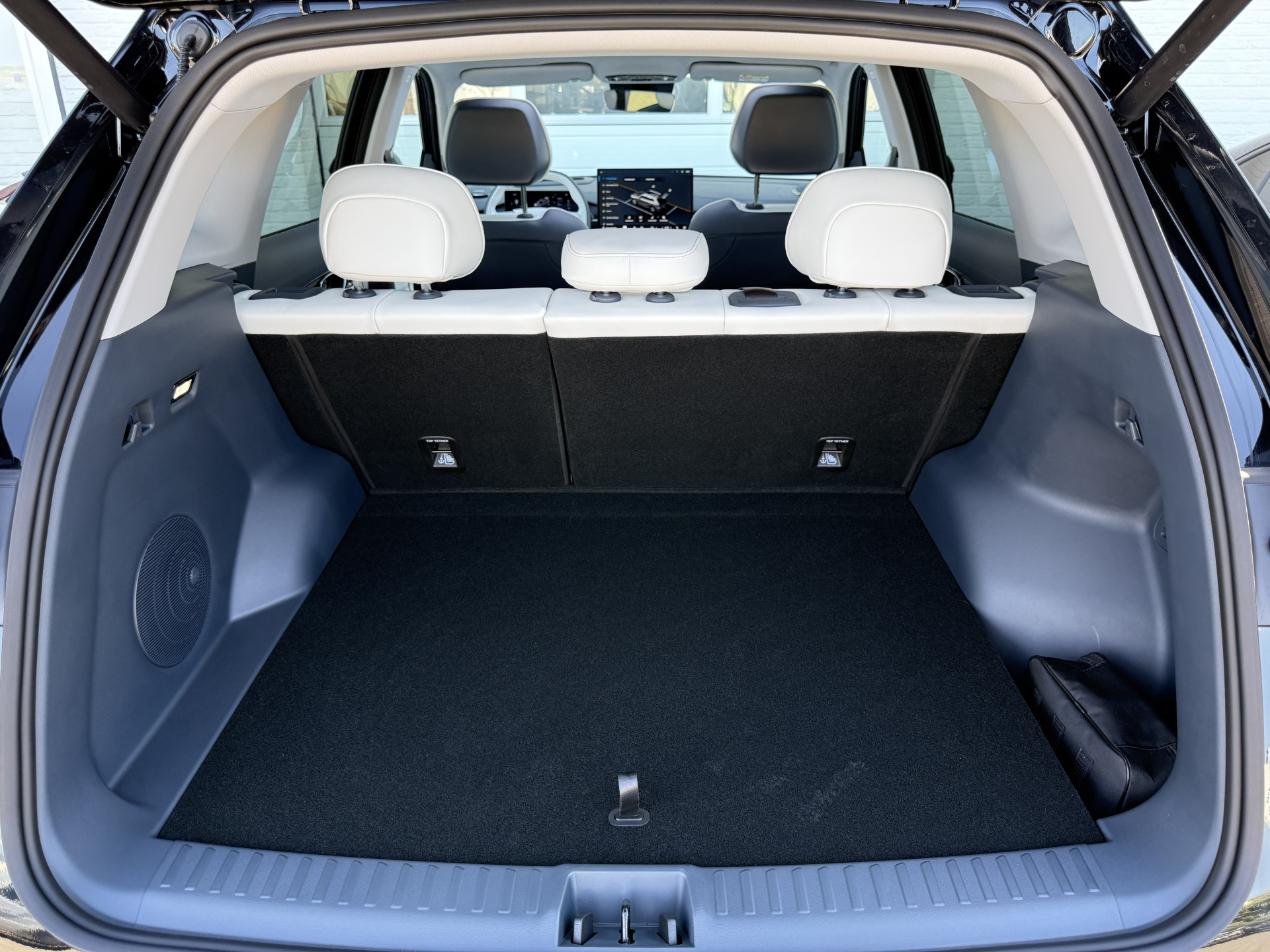 Foto van Geely E5