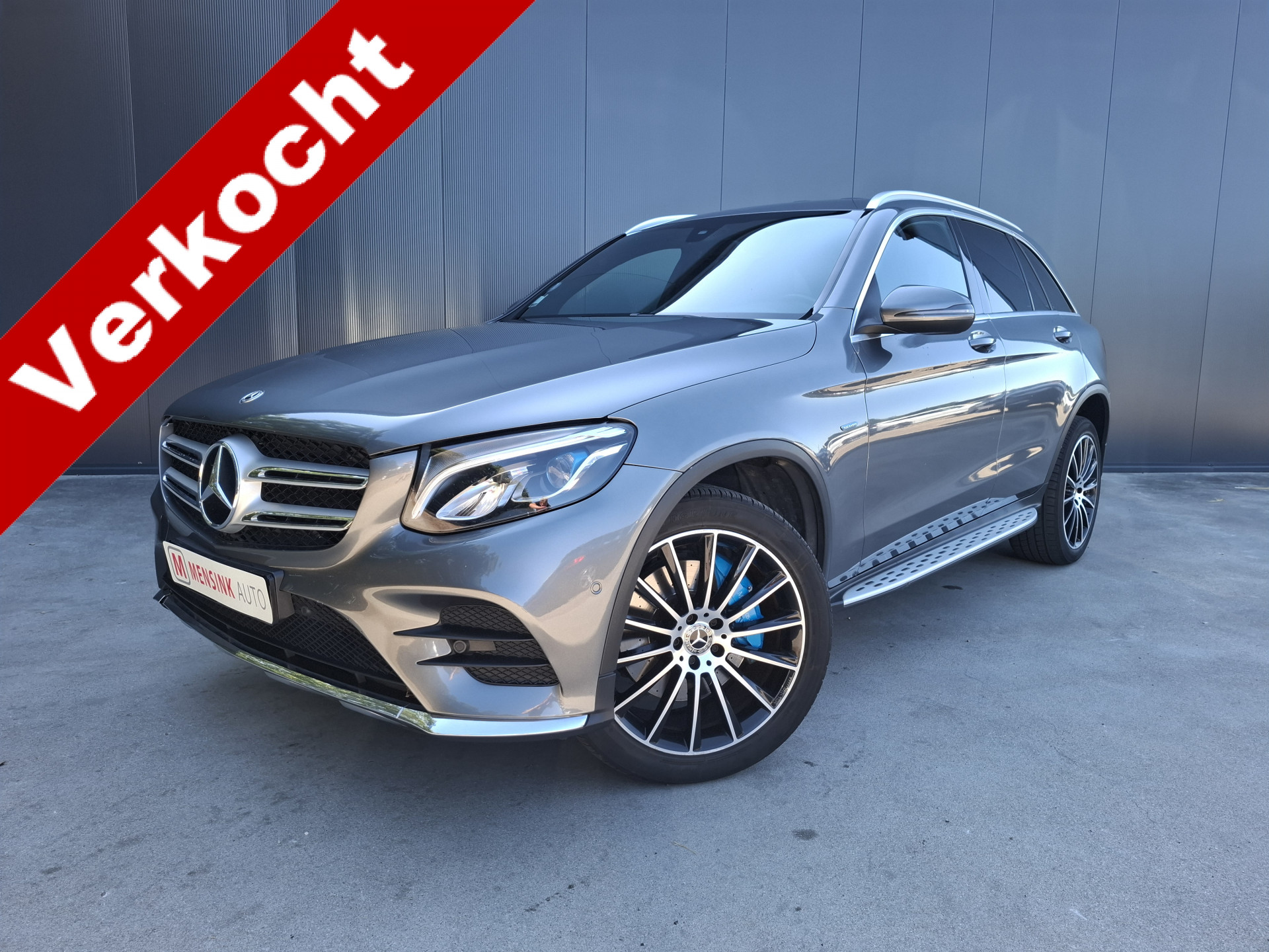 Mercedes-Benz Glc-klasse 350e 4MATIC AMG CAMERA LEER LED NAVI CRUISE ECC TREKHAAK 2017 - voorkant
