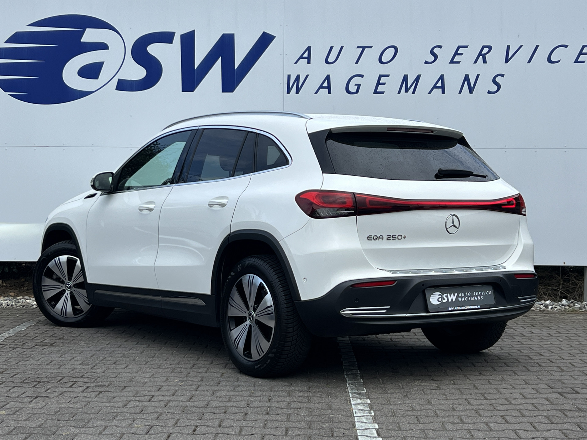 Foto van Mercedes-Benz Eqa