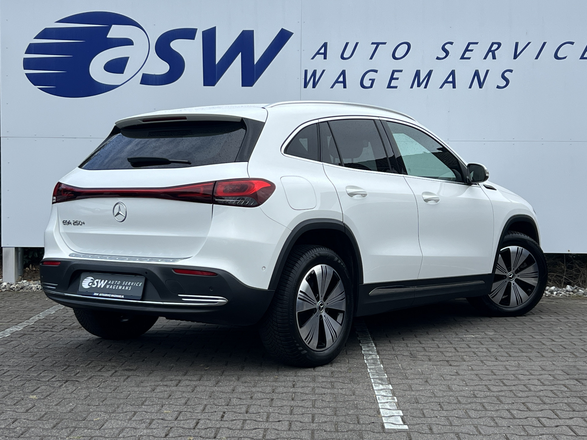 Foto van Mercedes-Benz Eqa